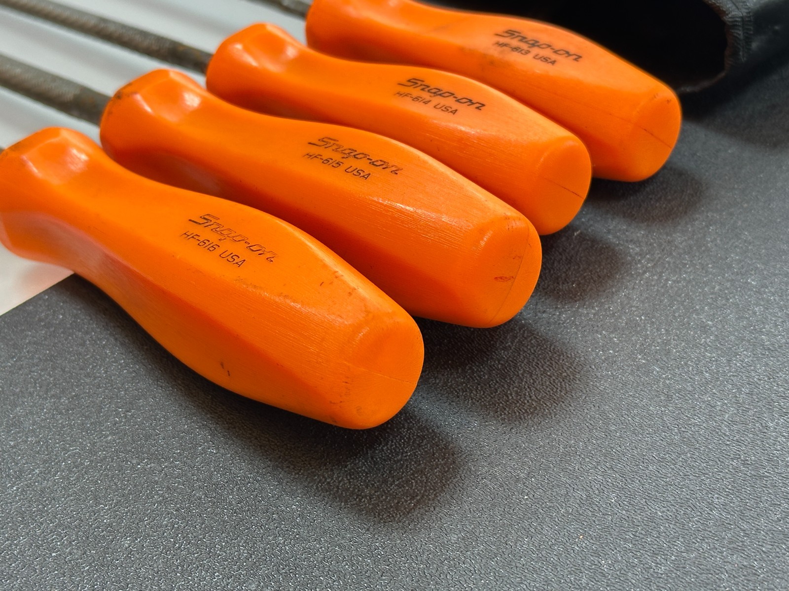 🇺🇸 Snap-on Tools USA HBF200O RARE ORANGE Round File Set w/ Kit Bag C0413O