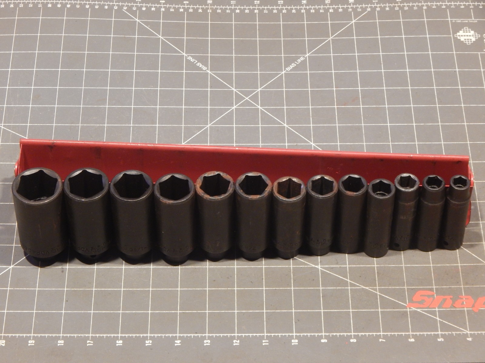 Mac 13Pc SAE 1/2 Drive Deep Impact Socket Set 7/16″ 1 1/4″ 6Pt Dr Metal Tray