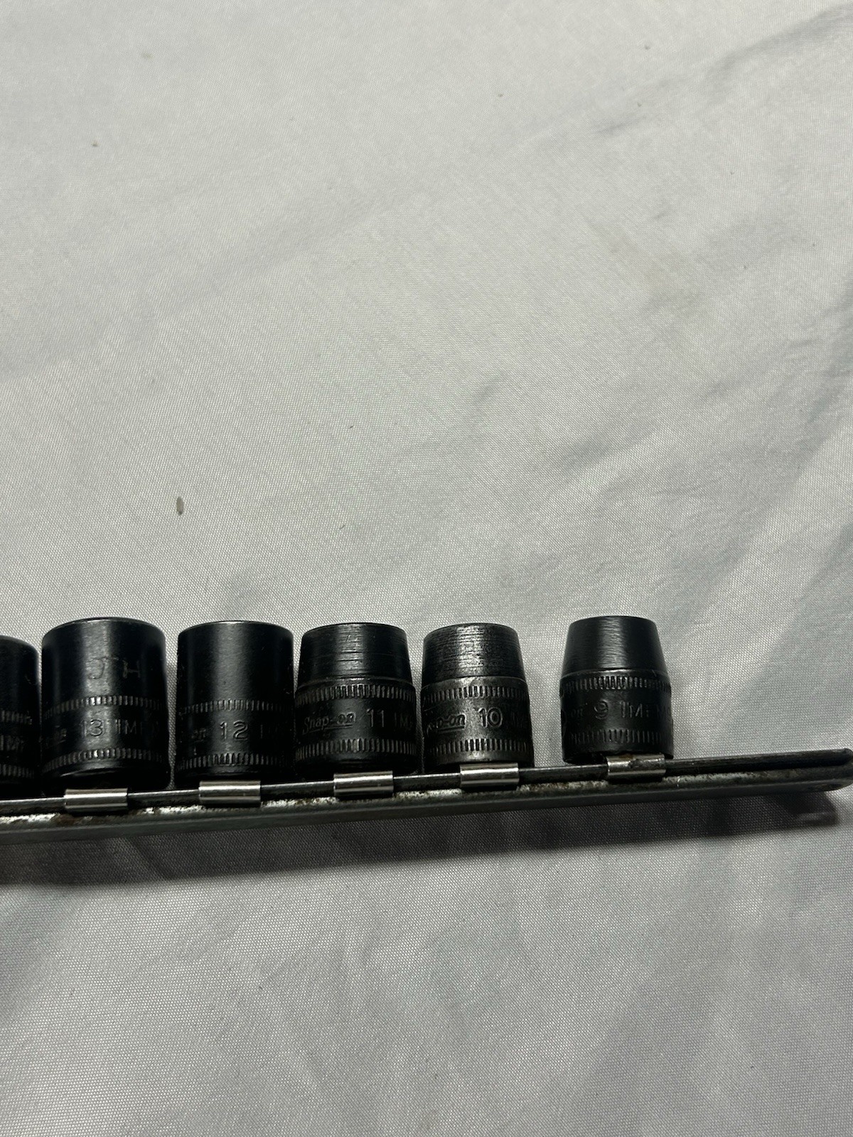 Snap-on™ 3/8″ drive 9mm to 19 mm 11pc 6-pt Shallow Impact Socket Set