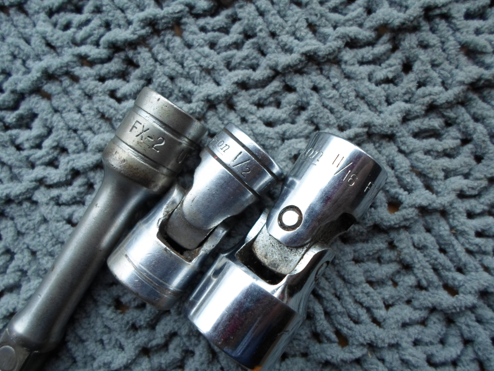 2 vintage SNAP ON 3/8″ drive SWIVEL SOCKETS – 11/16 FVU22 1/2 FS-16-A + extender