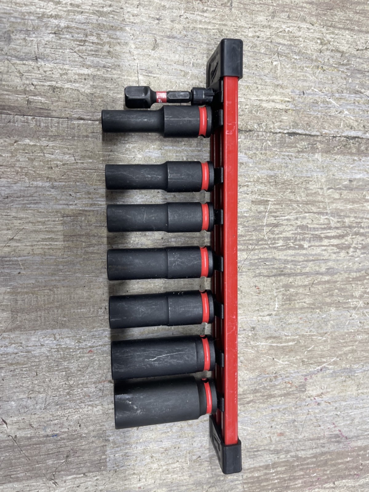 Milwaukee 3/8 Socket Set49-66-6125 to 49-66-6117 8 pieces nice like new