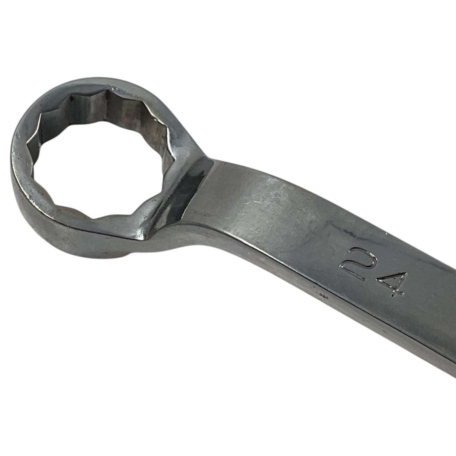 Mac Tools Offset Box End Wrench 22mm x 24mm 12 Point BOLM2224 Sold As Pictured