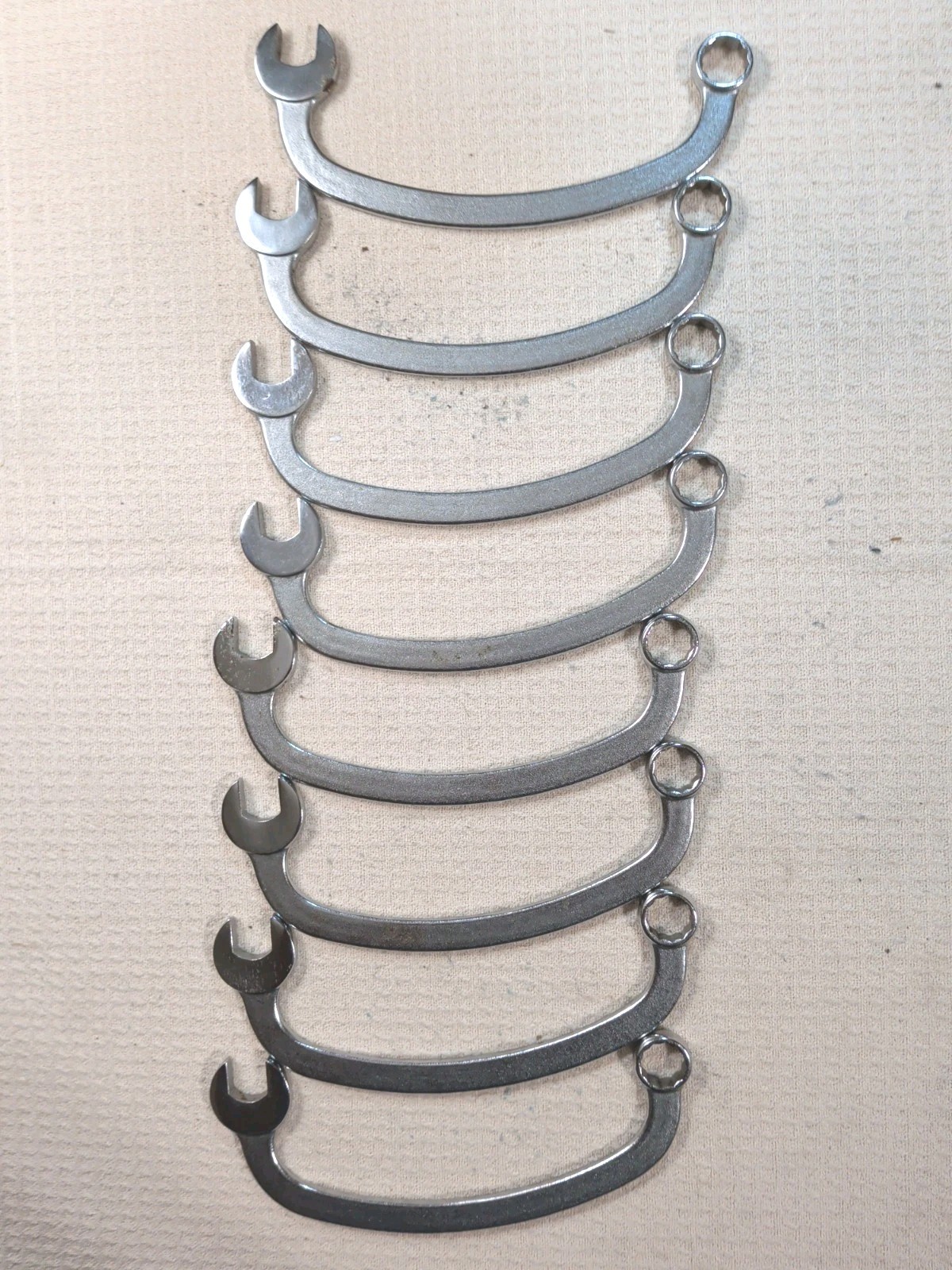 Cmp Tools Half Moon Curved Obstruction Box & Open End Wrenches 12-Point 9/16″