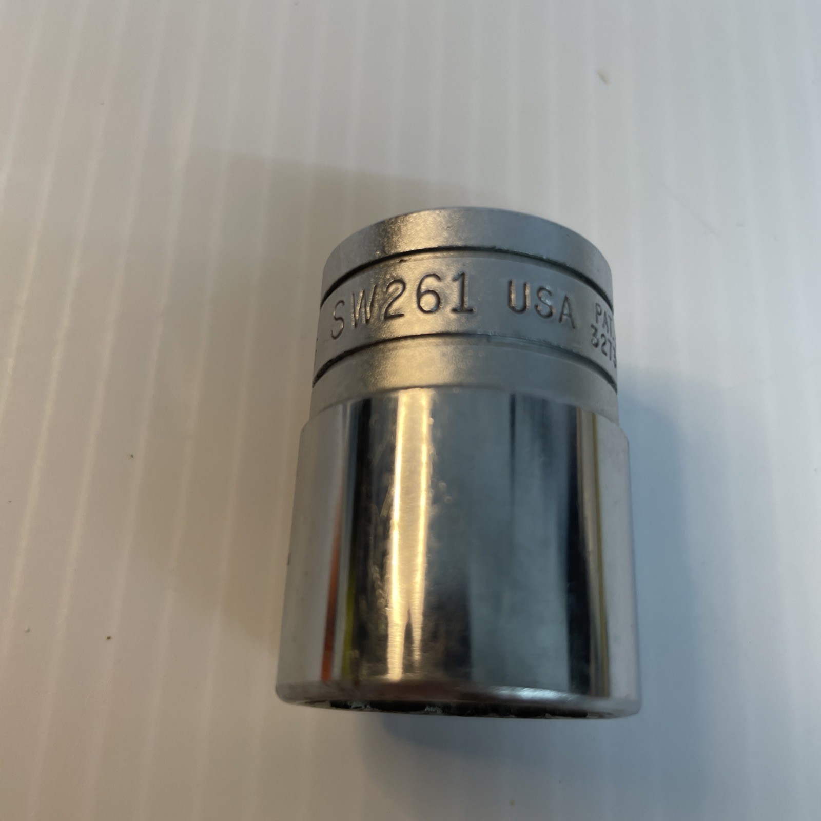 Snap-On Tools USA 1/2″ Dr 12-Pt SAE 13/16″ Flank Drive Shallow Socket MPN SW261