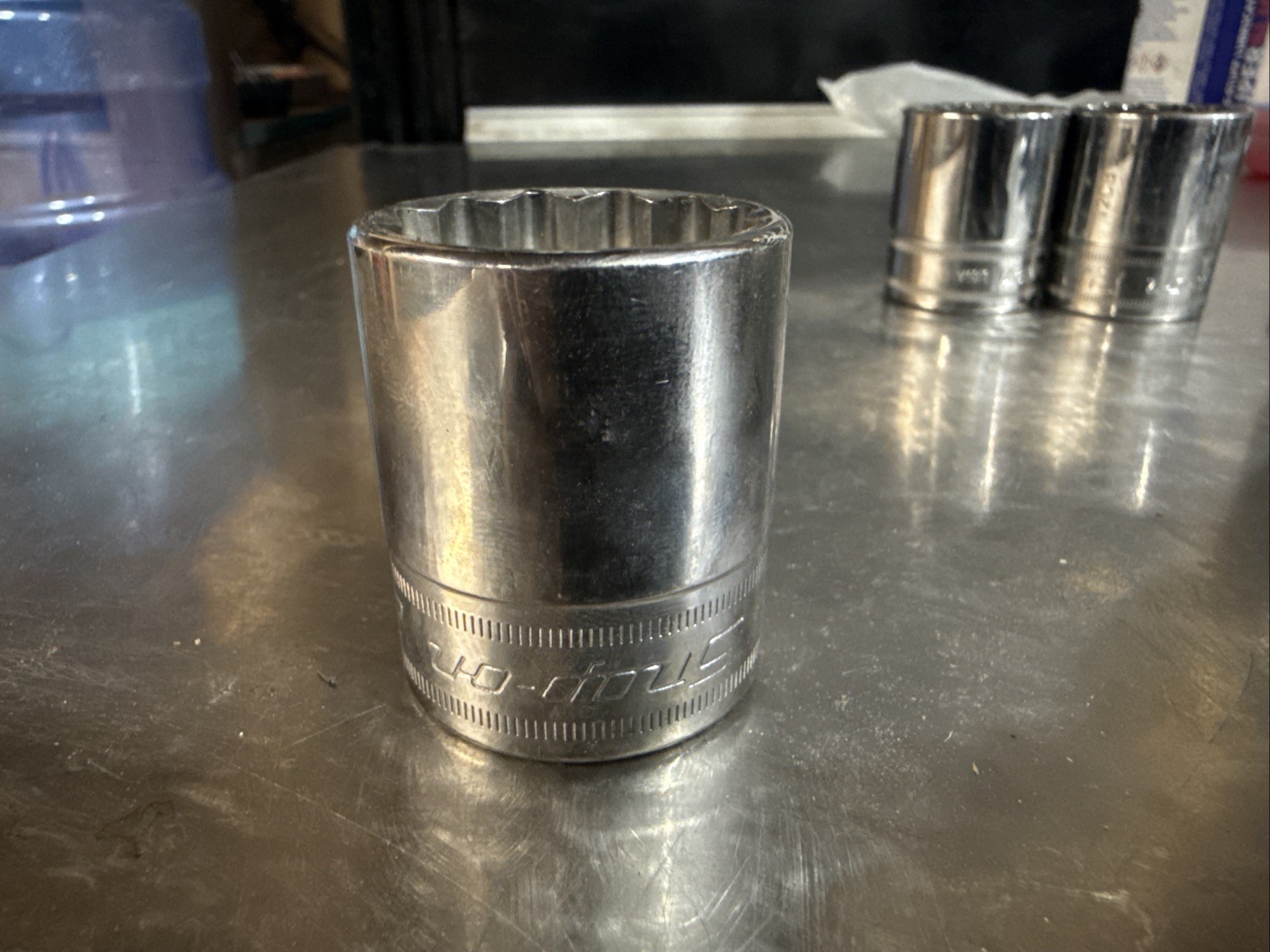 Snap On Tools 1/2 Drive 27mm 12 Point Shallow Socket SWM271. USA Made