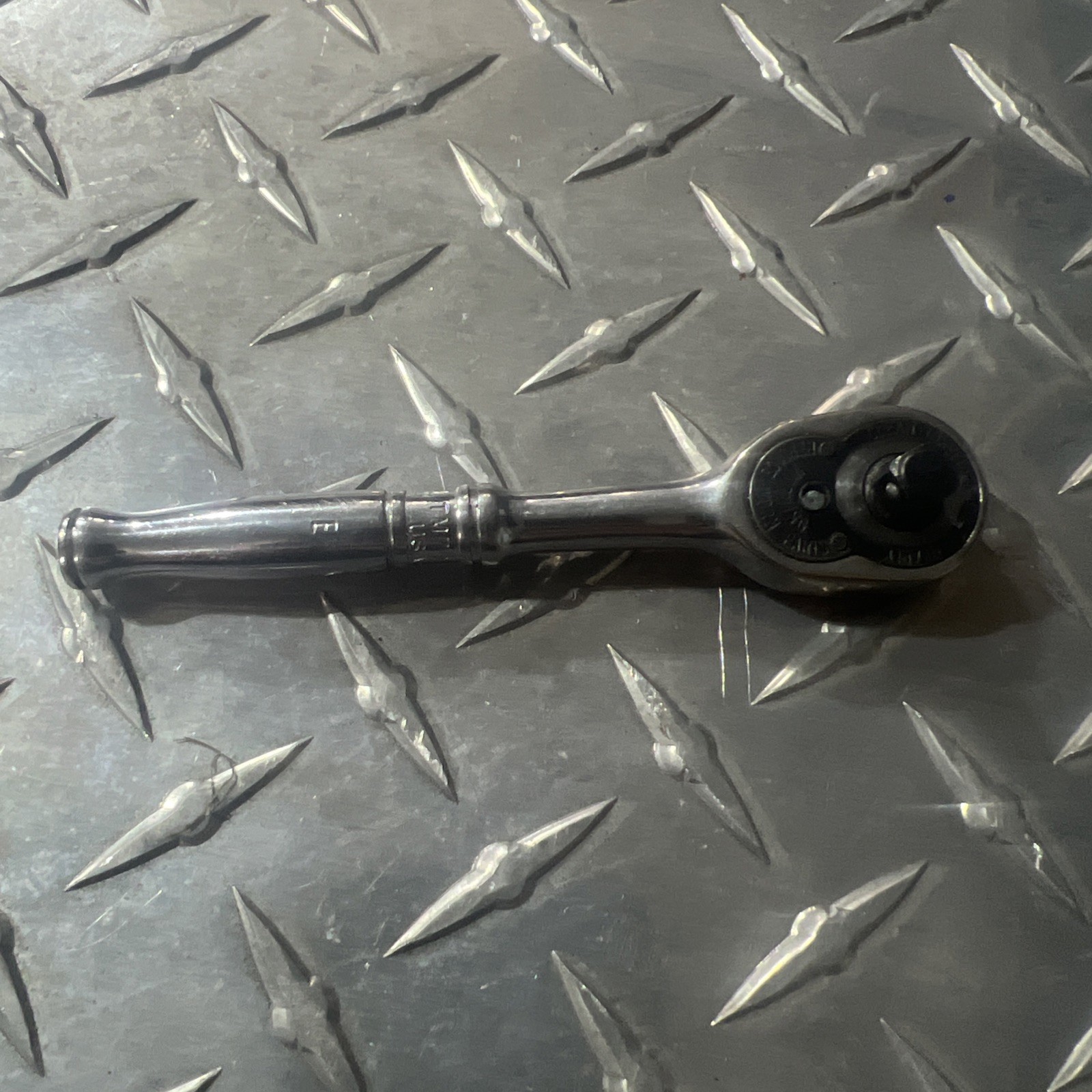 Snap On Tools 1/4″ Drive TM70B Ratchet Vtg USA