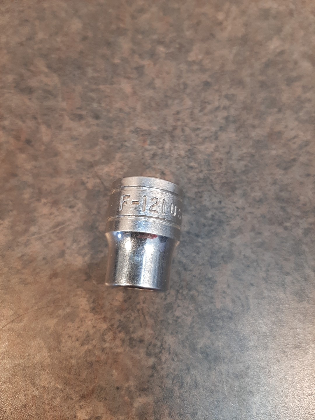 Snap-on 3/8″ Drive 3/8″ SAE Shallow 12 Point Socket F121 USA