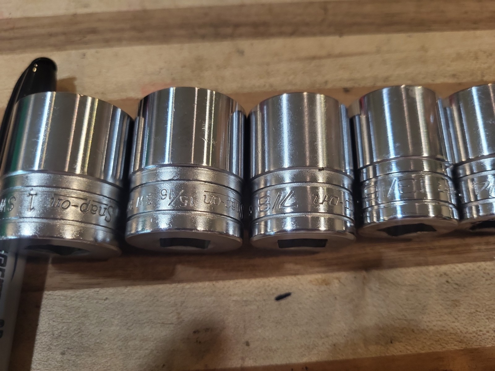 Snap On 10 Pc. 1/2″ Drive 12 Pt SAE Shallow Socket Set 7/16″-1″ SW 141-SW321