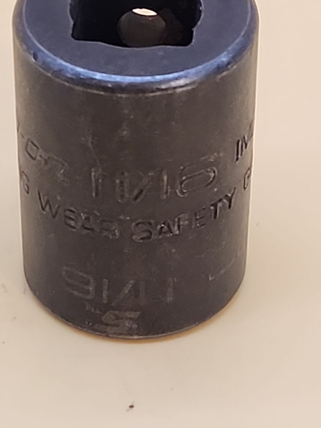 Snap On Tools IML220 11/16″ Flank Dr Shallow Impact Socket 1/2″ Drive 6pt USA