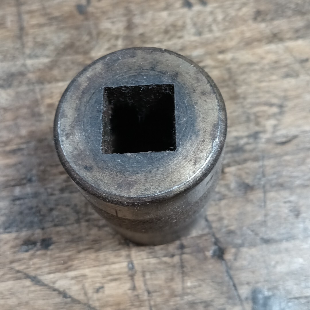 Snap on Tools USA 5/8″ Drive 6pt SAE 1-1/16” Socket 1930’s