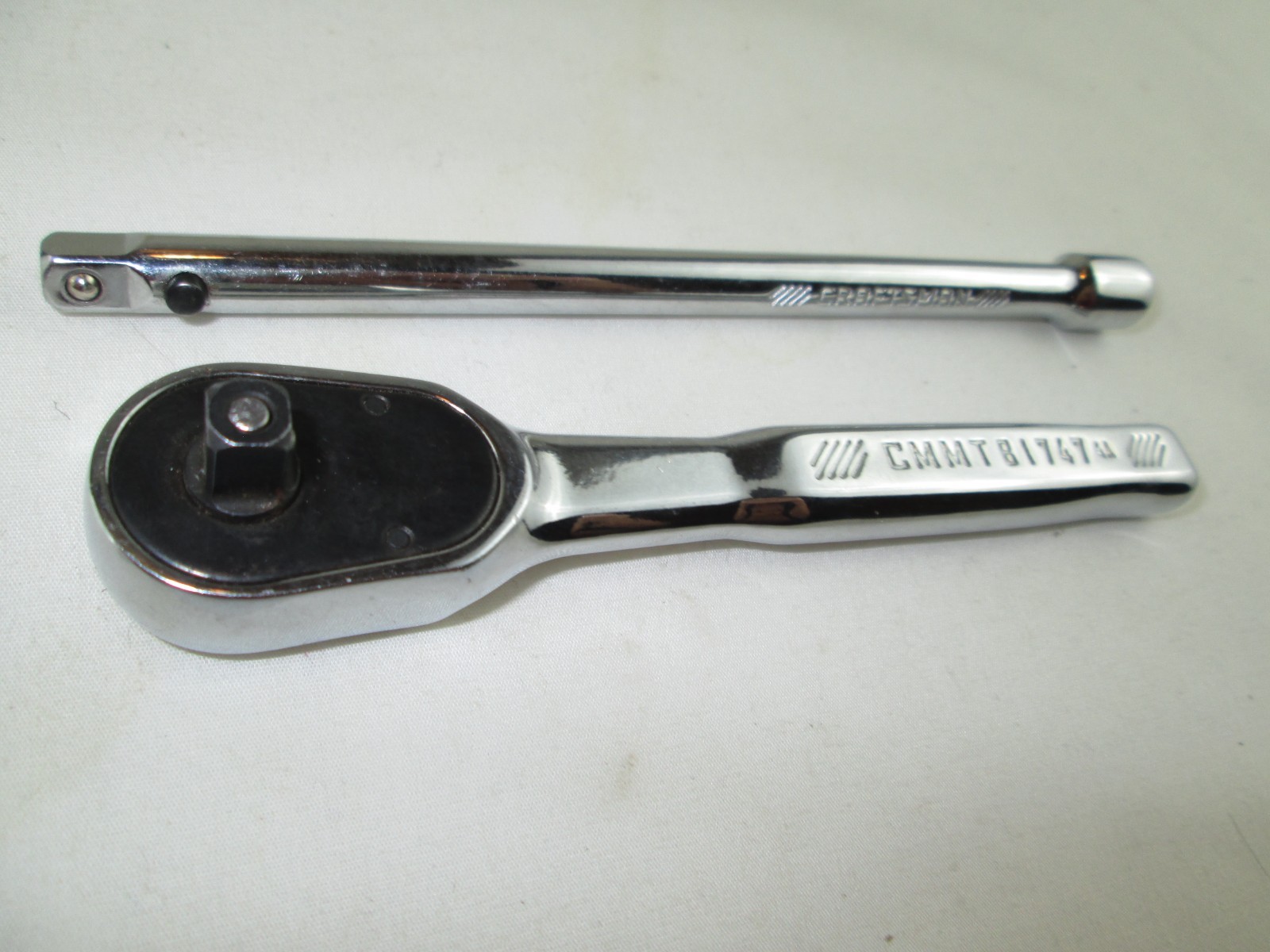 Craftsman SET 1/4″ Ratchet Handle – CMMT81747 and 1/4″ Extension -CMMT44347