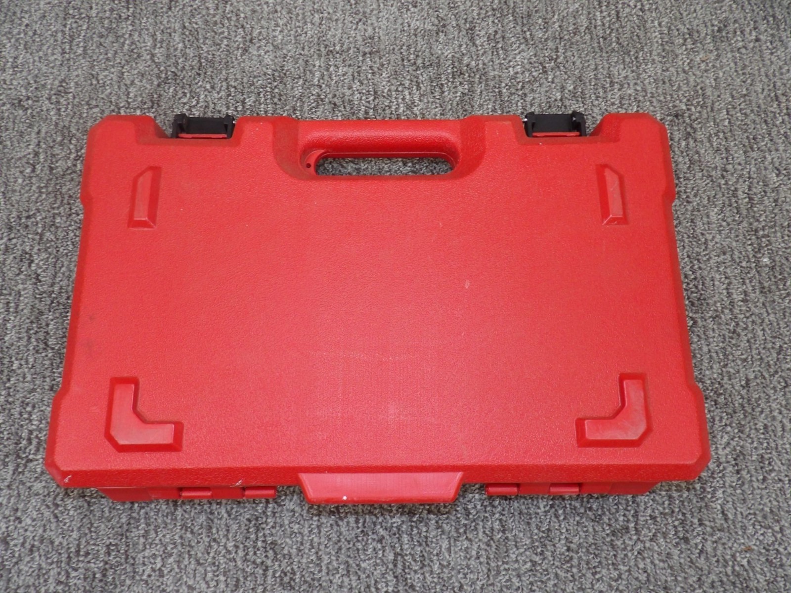 Milwaukee 43-Piece 3/8″ Drive Shockwave Impact Socket «CASE ONLY»