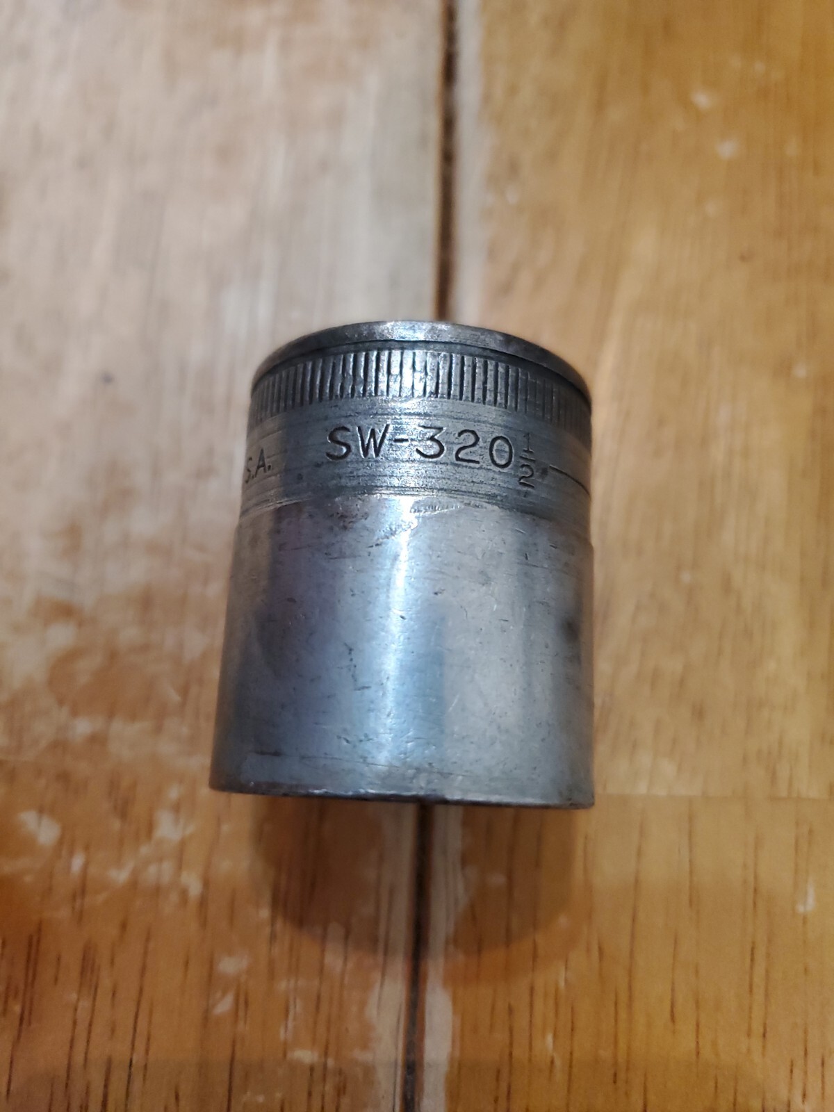 Snap On Vintage 1/2″ Drive 1″ 12Pt Shallow Socket SW-320