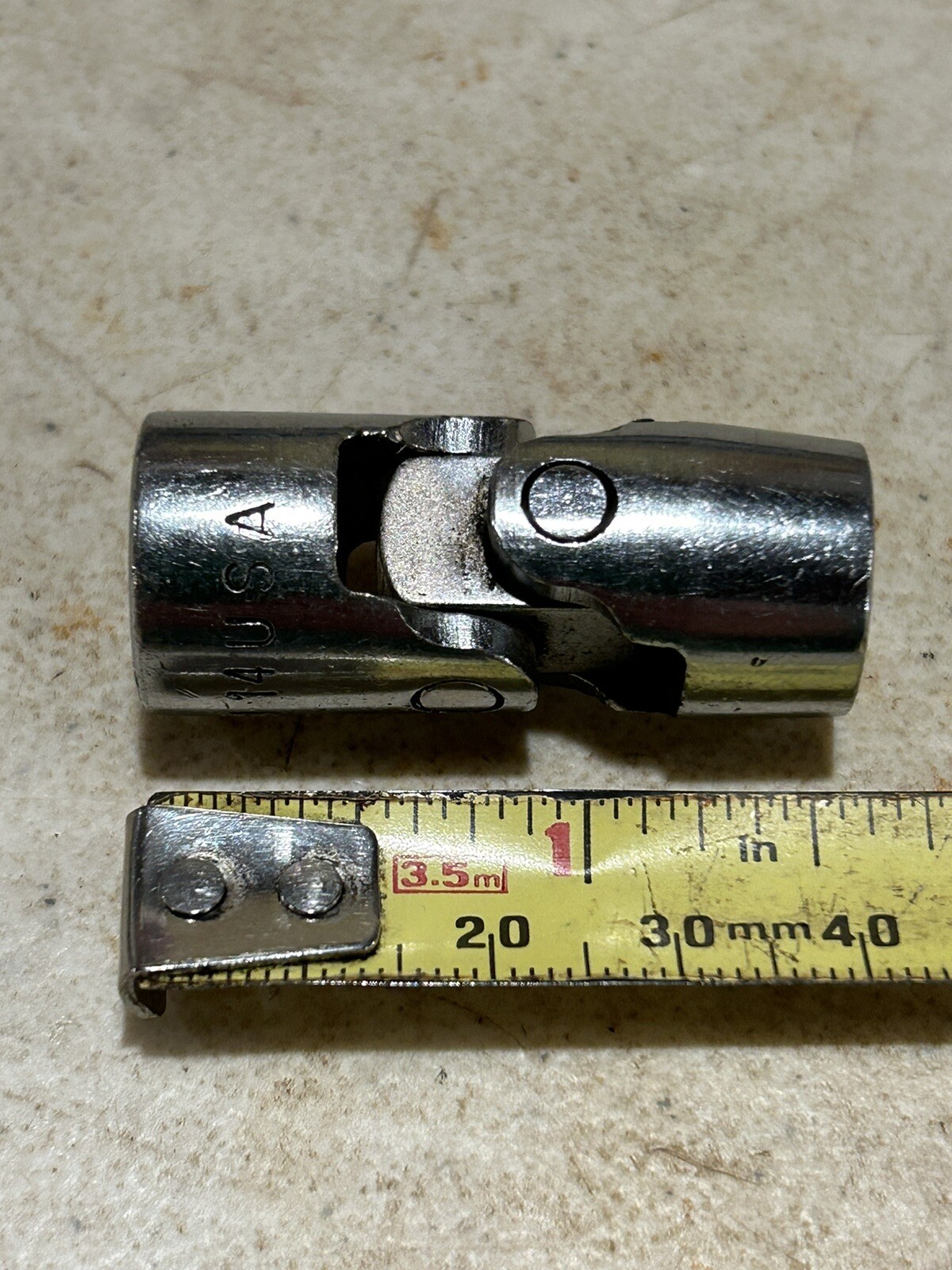Snap on FVU14 3/8″ 12pt 3/8″ Drive Swivel Socket