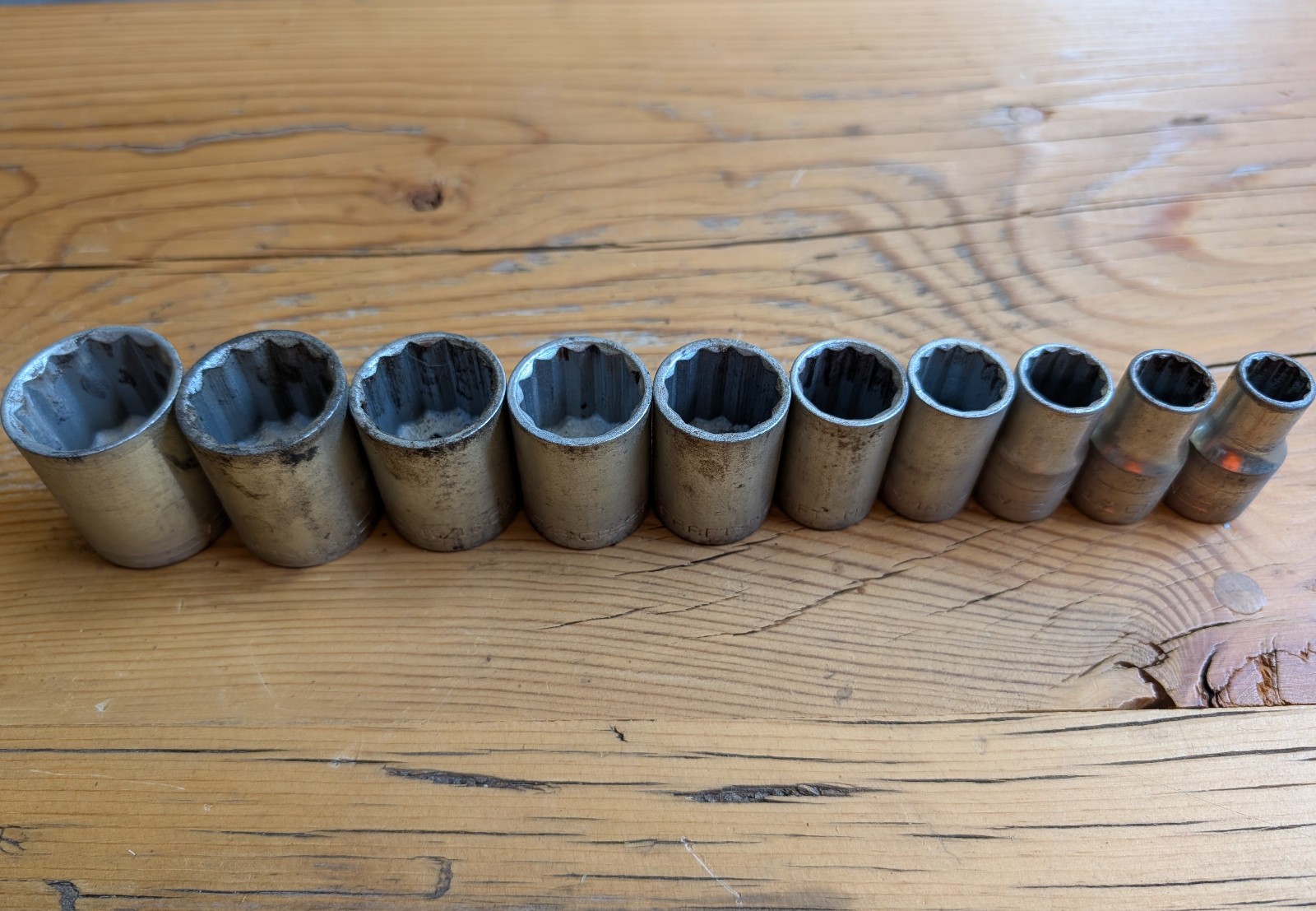 Vintage Craftsman 1/2″ Drive 12pc SAE Socket Set w/ Metal Case *V-Series* USA