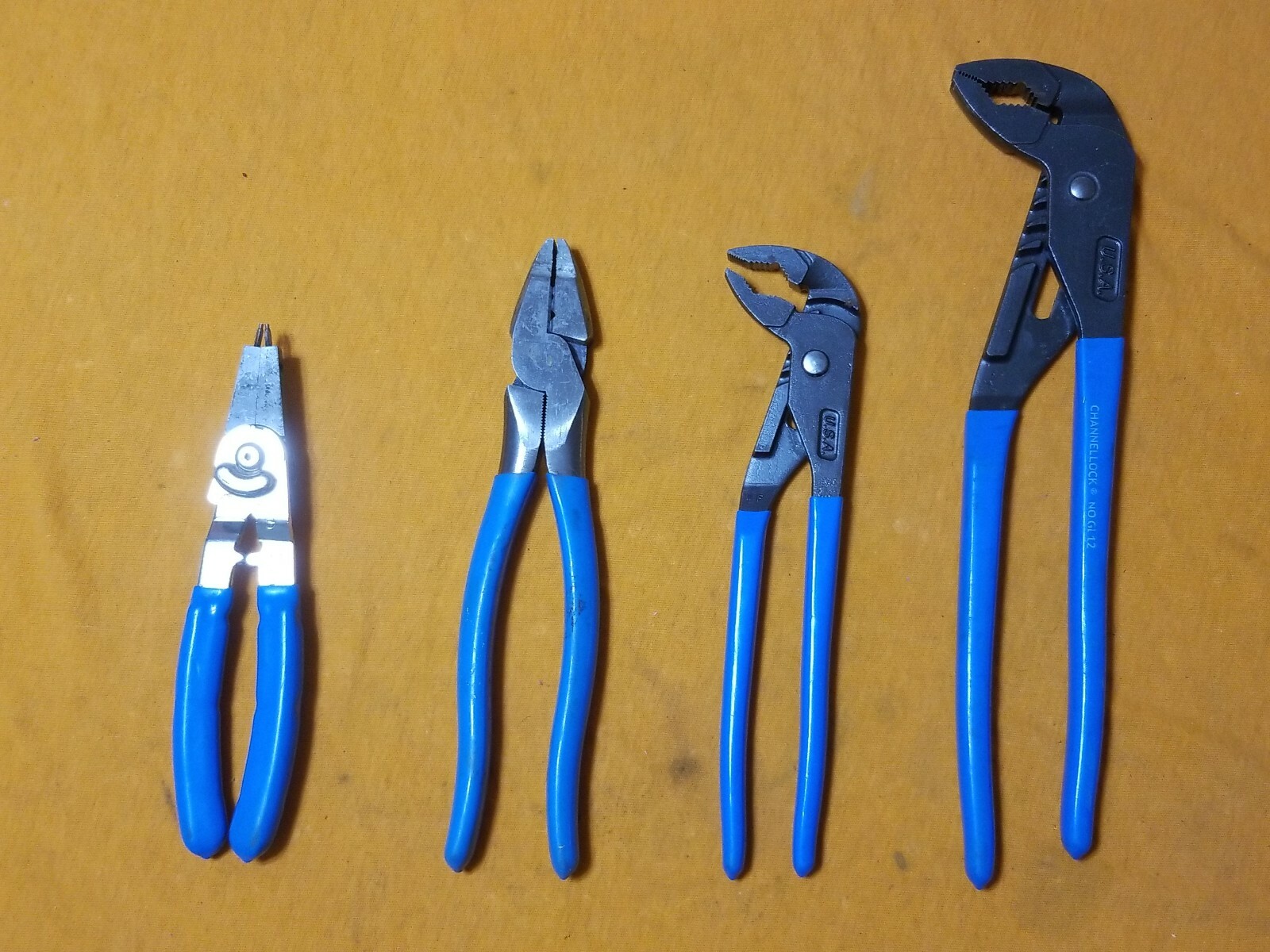 1 SET OF 4 CHANNELLOCK PLIERS, SP RING- GROOVE – LINEMAN -GRIPLOCK TONGUE PLIERS