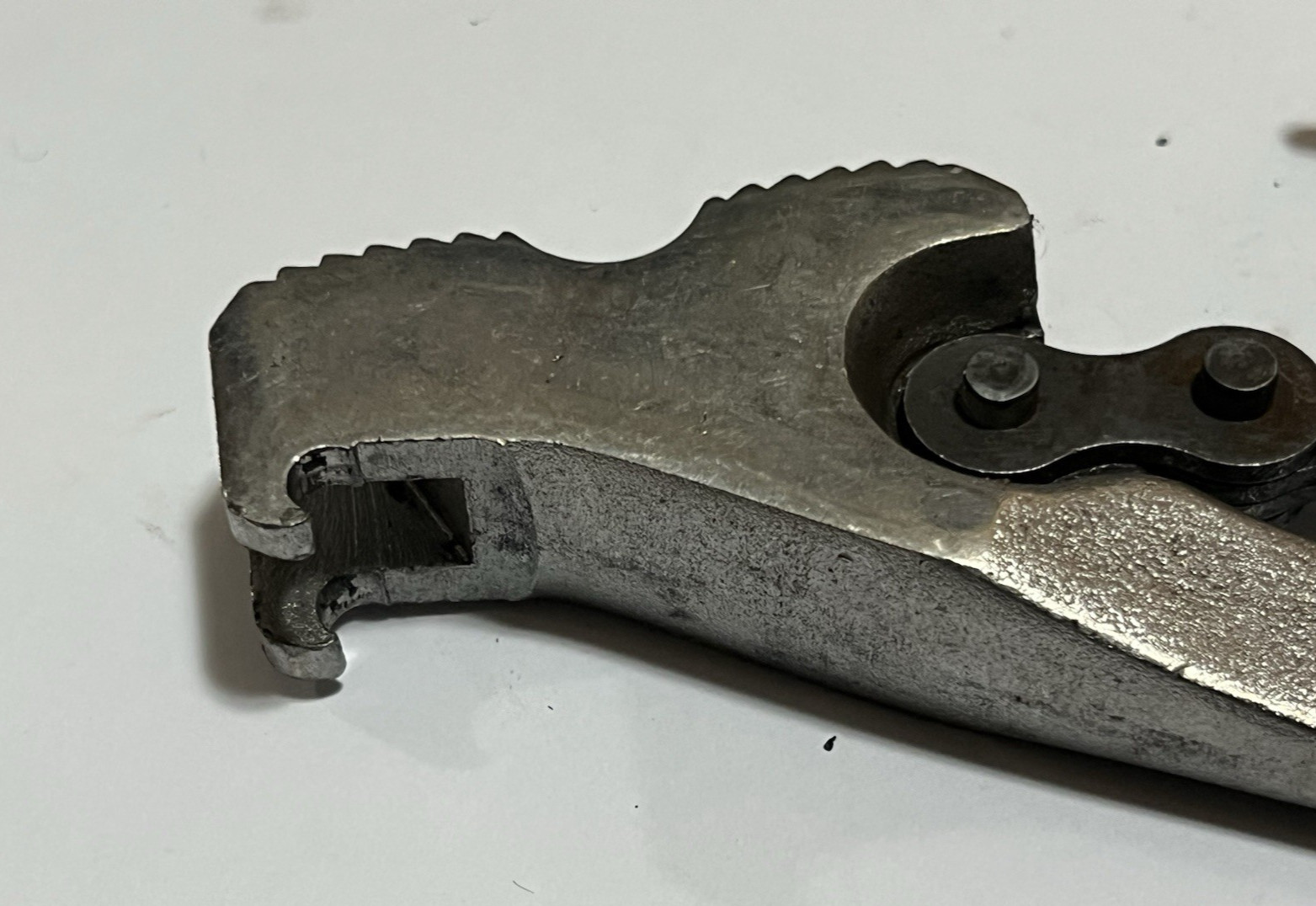 Proto 801 Chain Pipe Wrench 12″ Long with 16″ Chain Made in USA 5″ Diameter