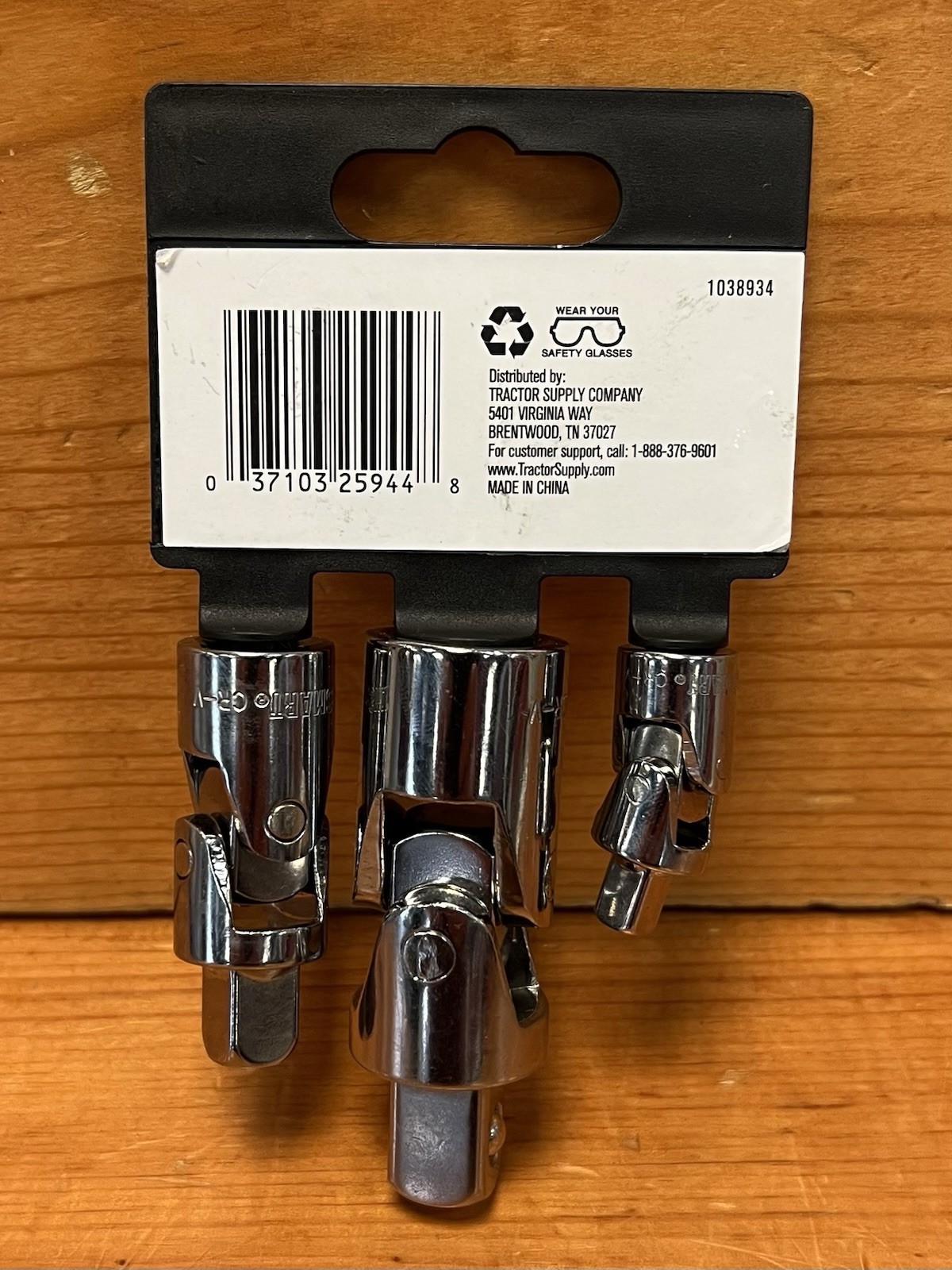 JobSmart 1038934 1/4 in., 3/8 in. and 1/2 in. Drive Set, Universal Joint, 3 pc.
