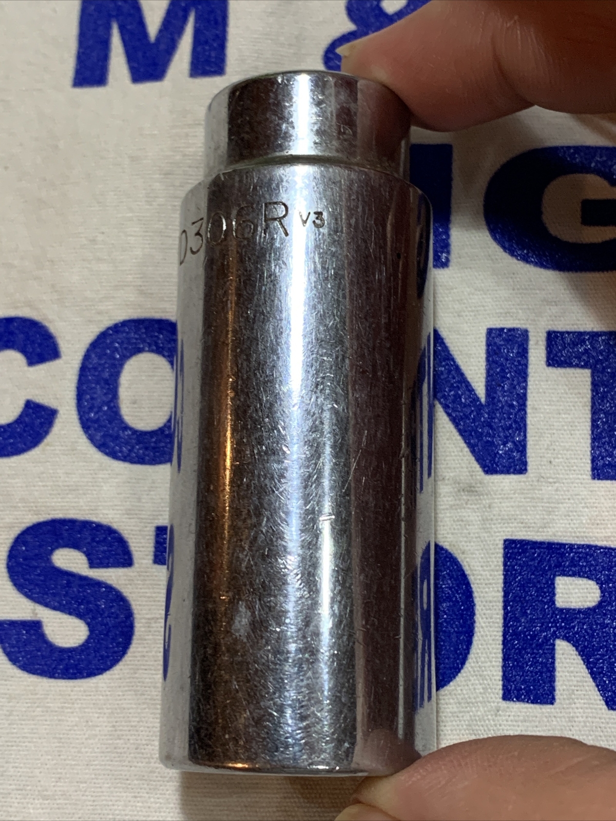 Mac Tools USA 1/2″ Drive 15/16″ 6pt Deep Chrome Socket VD306R