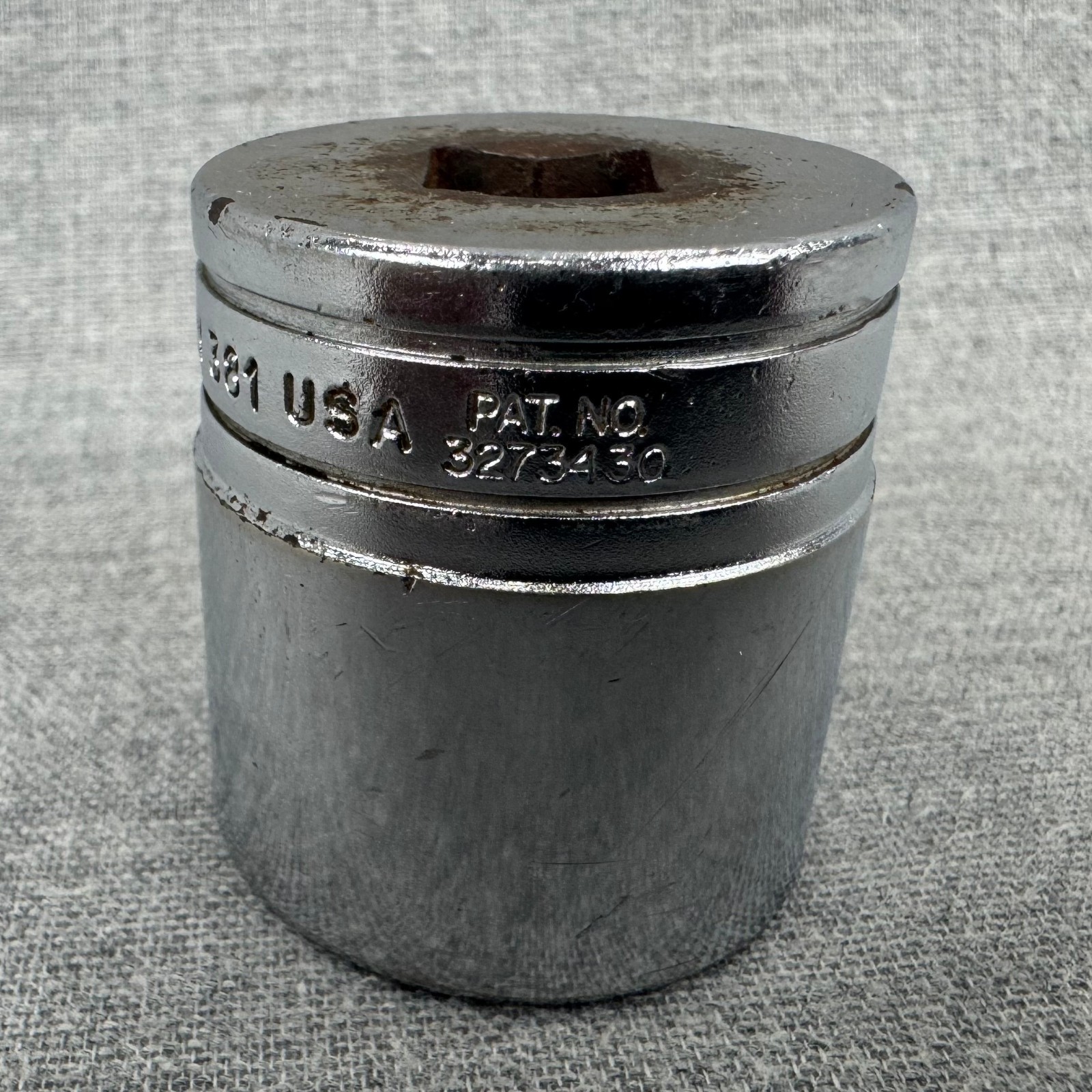Snap-On Tools SW381 Shallow 1/2″ drive 1-3/16″ SAE Chrome 12 point Socket – USA