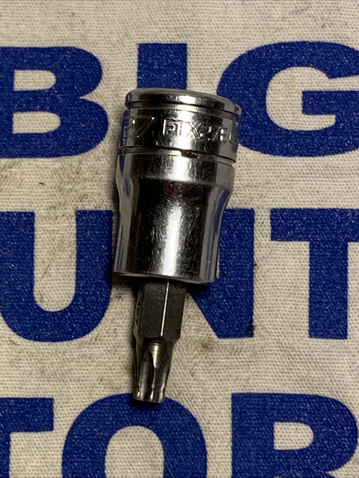 1997 Snap-on Tools USA 3/8″ Drive T27 Standard Torx Bit Chrome Socket FTX27E