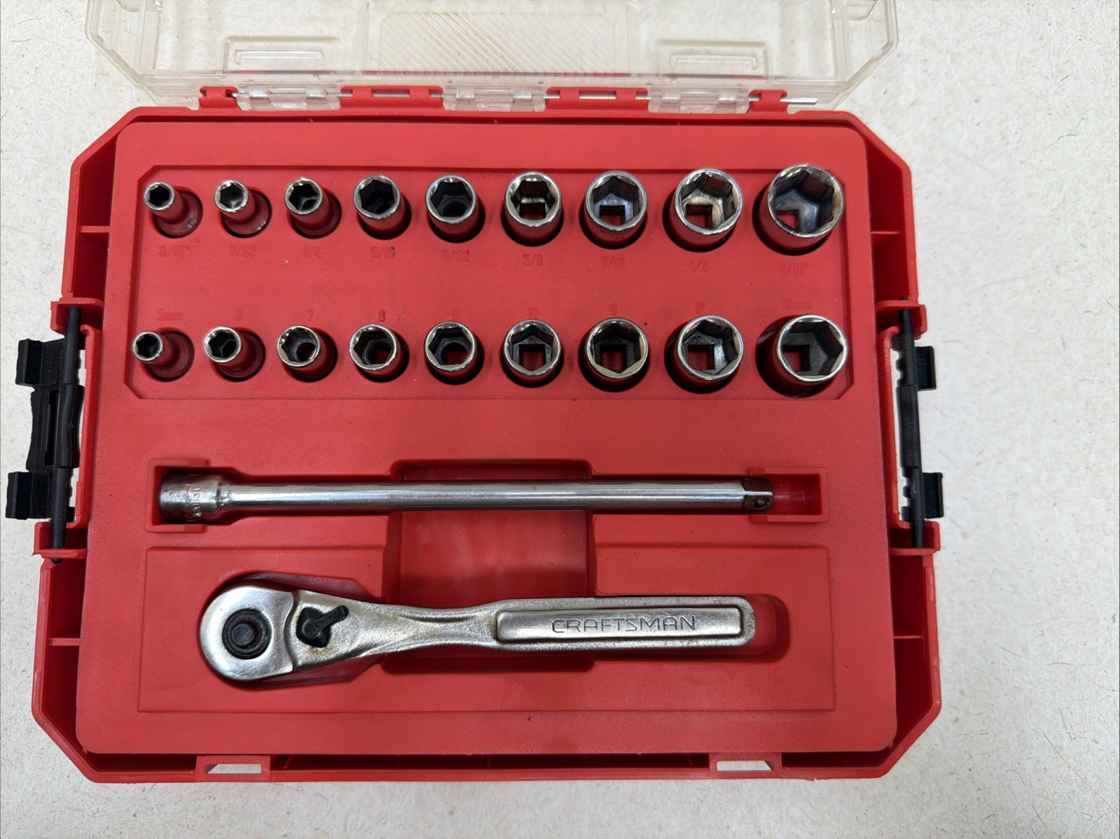 Craftsman 20pc 1/4″ Drive Socket Set SAE & Metric CMMT12108 W/ Case