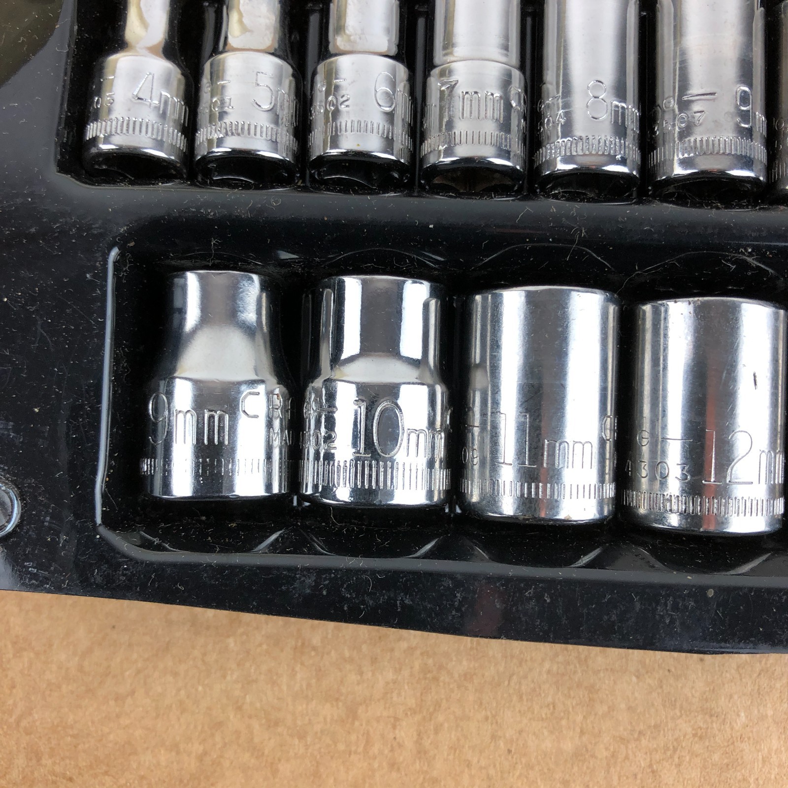 Craftsman USA Metric Socket Set 3/8” & 1/4″ Drive 4mm-14mm G -MM- 15 Pcs. Tray
