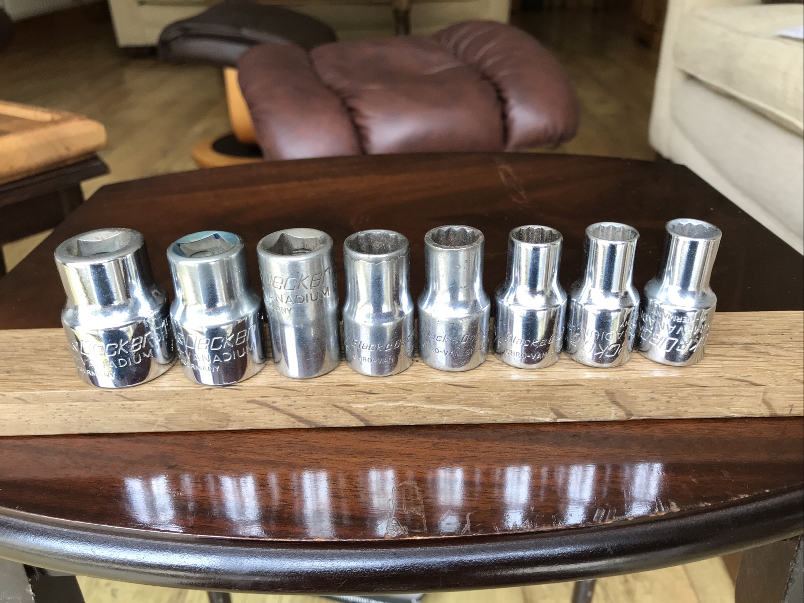 8 Vintage Black & Decker Sockets 15/16” To 7/16” AF & 11 mm With 1/2” Drive.