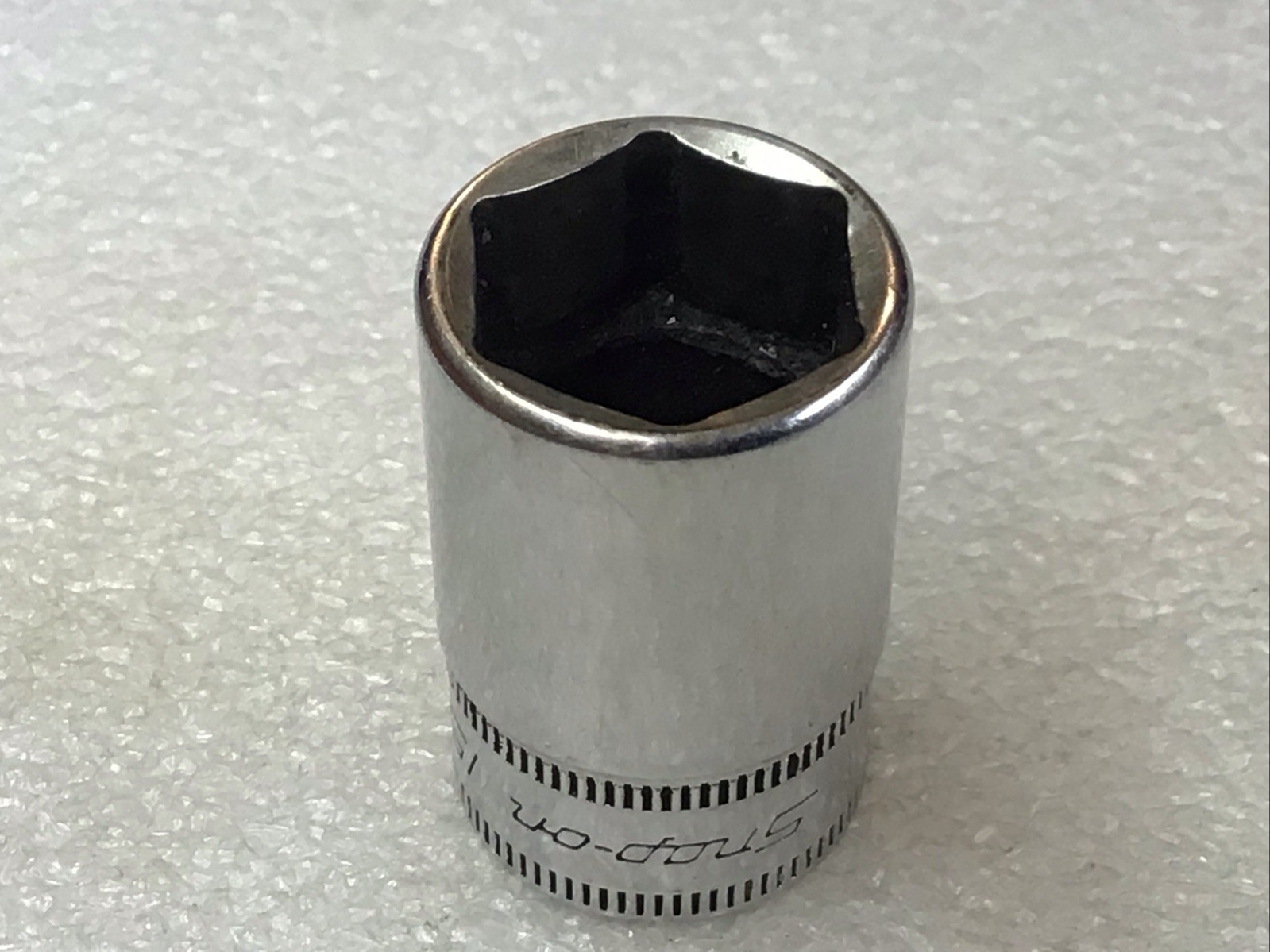 Snap On TMMS15 -15mm, Metric, Chrome, Simi-Deep, 6 Pt., 1/4” Dr. Socket-USA-NICE
