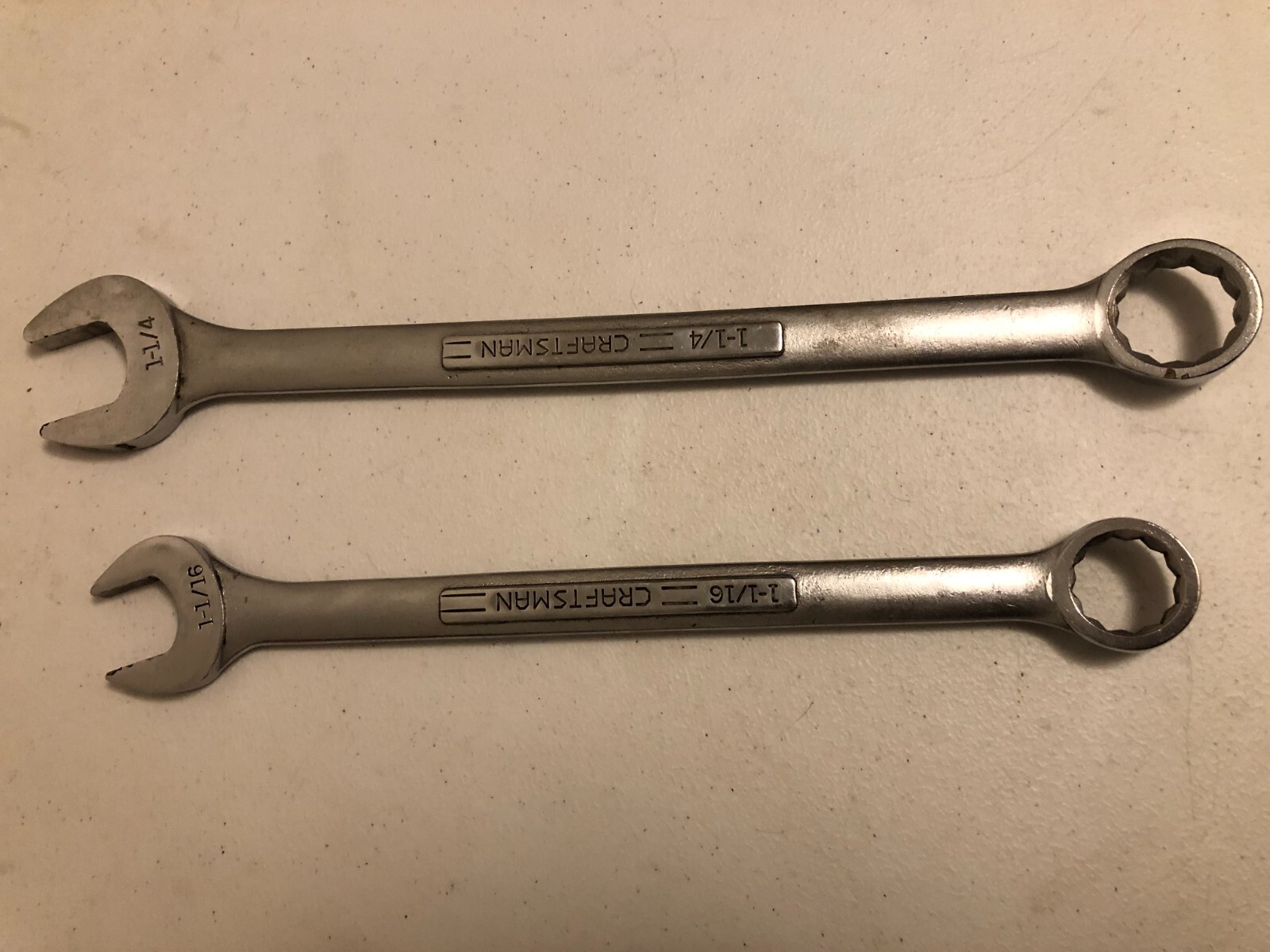 CRAFTSMAN TOOLS 2 PIECE SAE. COMBO -V- WRENCH SET 1-1/16 and 1-1/4
