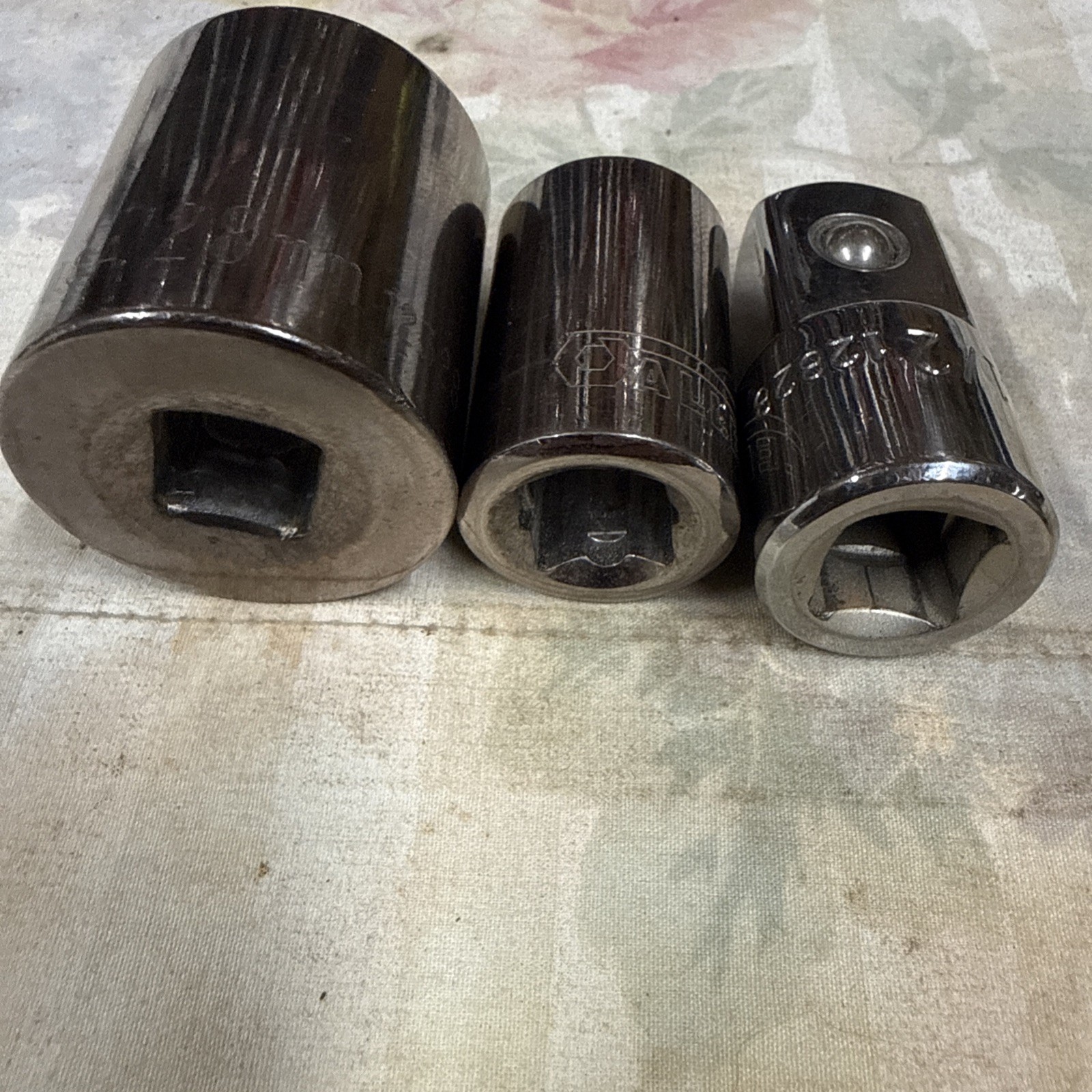 True craft, Chrome Vanadium 3/4”dr/ Allen 1/2” Drive Sockets. 5 Exc. Sockets