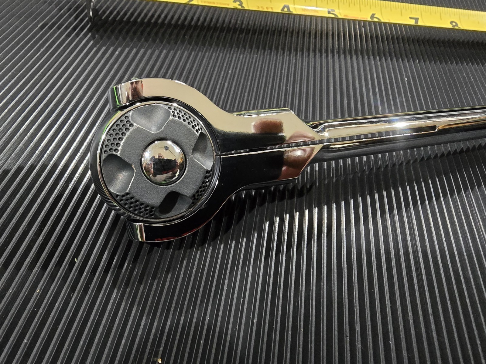CORNWELL TOOLS 3/8 Drive Swivel Head Ratchet. BRAND NEW! FREE SHIPPING