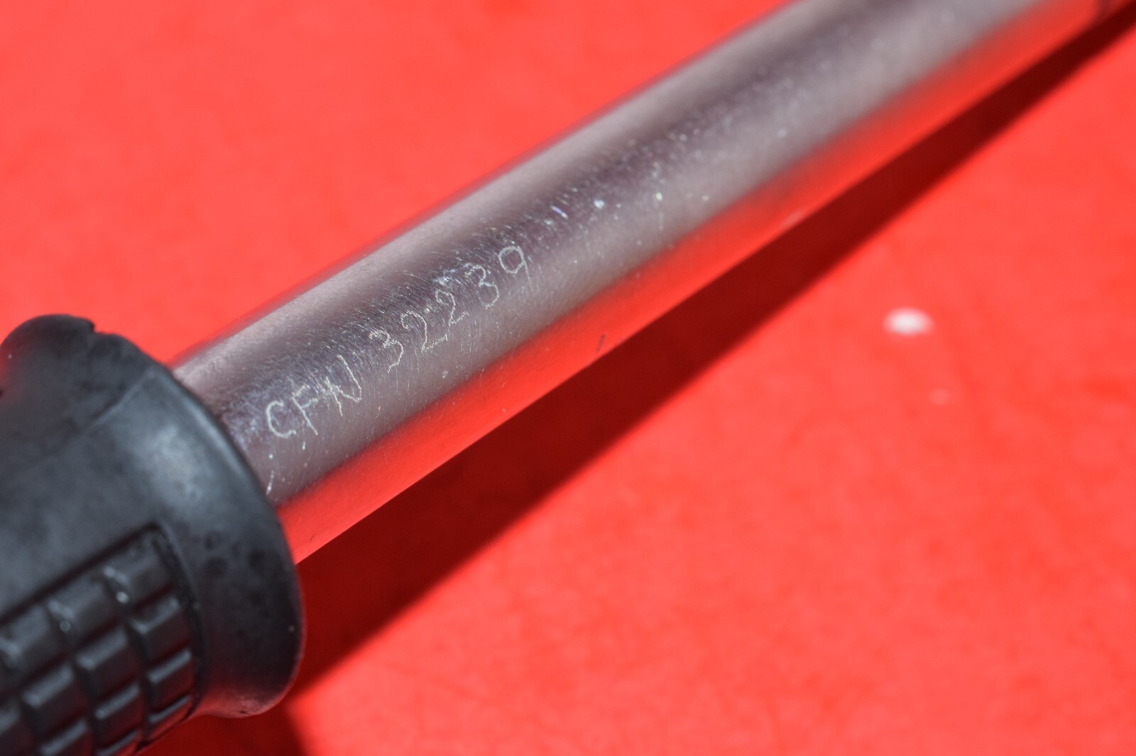 Snap-On 3/8” Drive SAE Interchangeable Head 100 In Lb Preset Torque Wrench