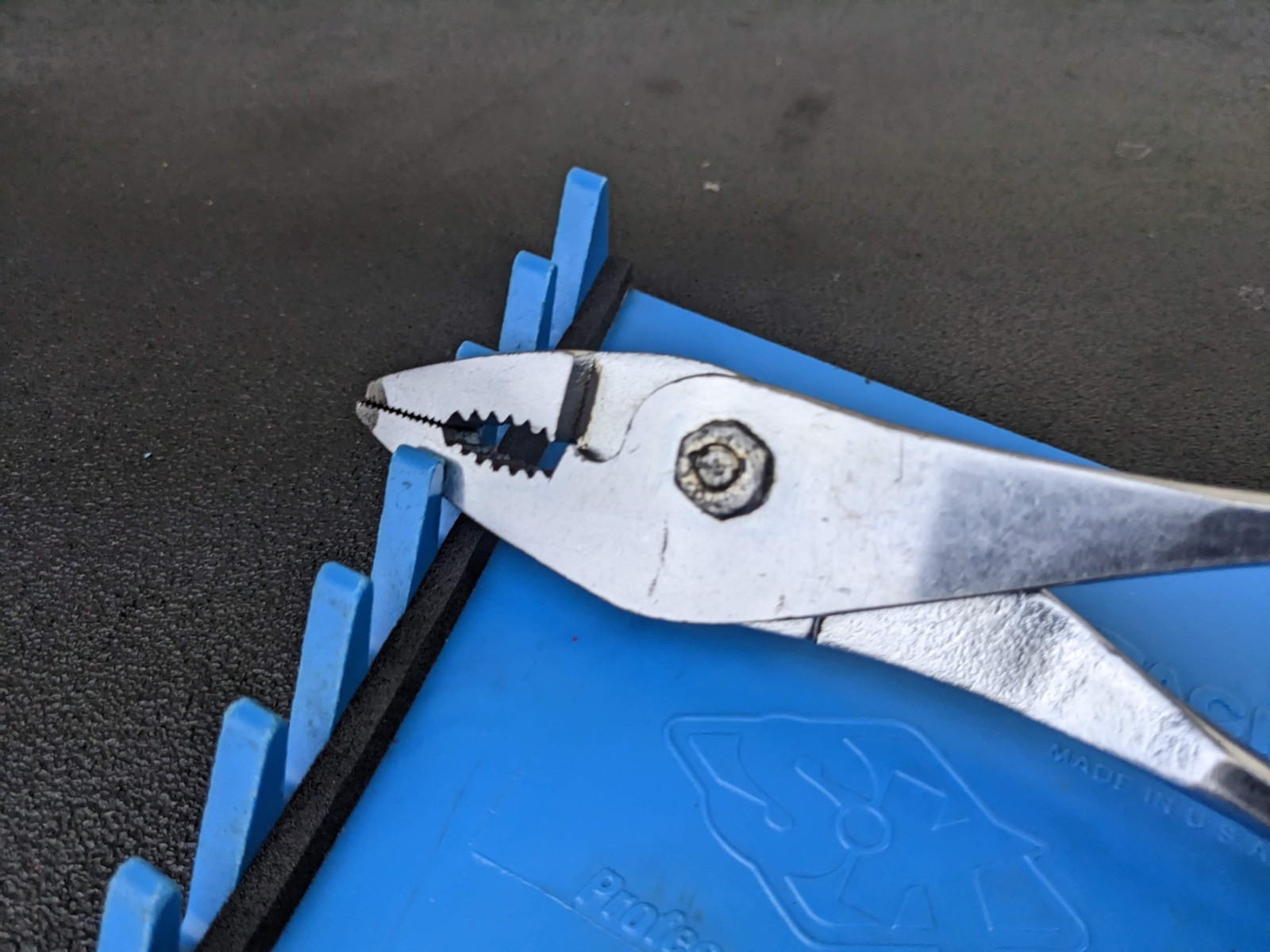 #bp294 Snap On Tools USA Vintage Slip Joint Pliers #47 with Vacuum Grip