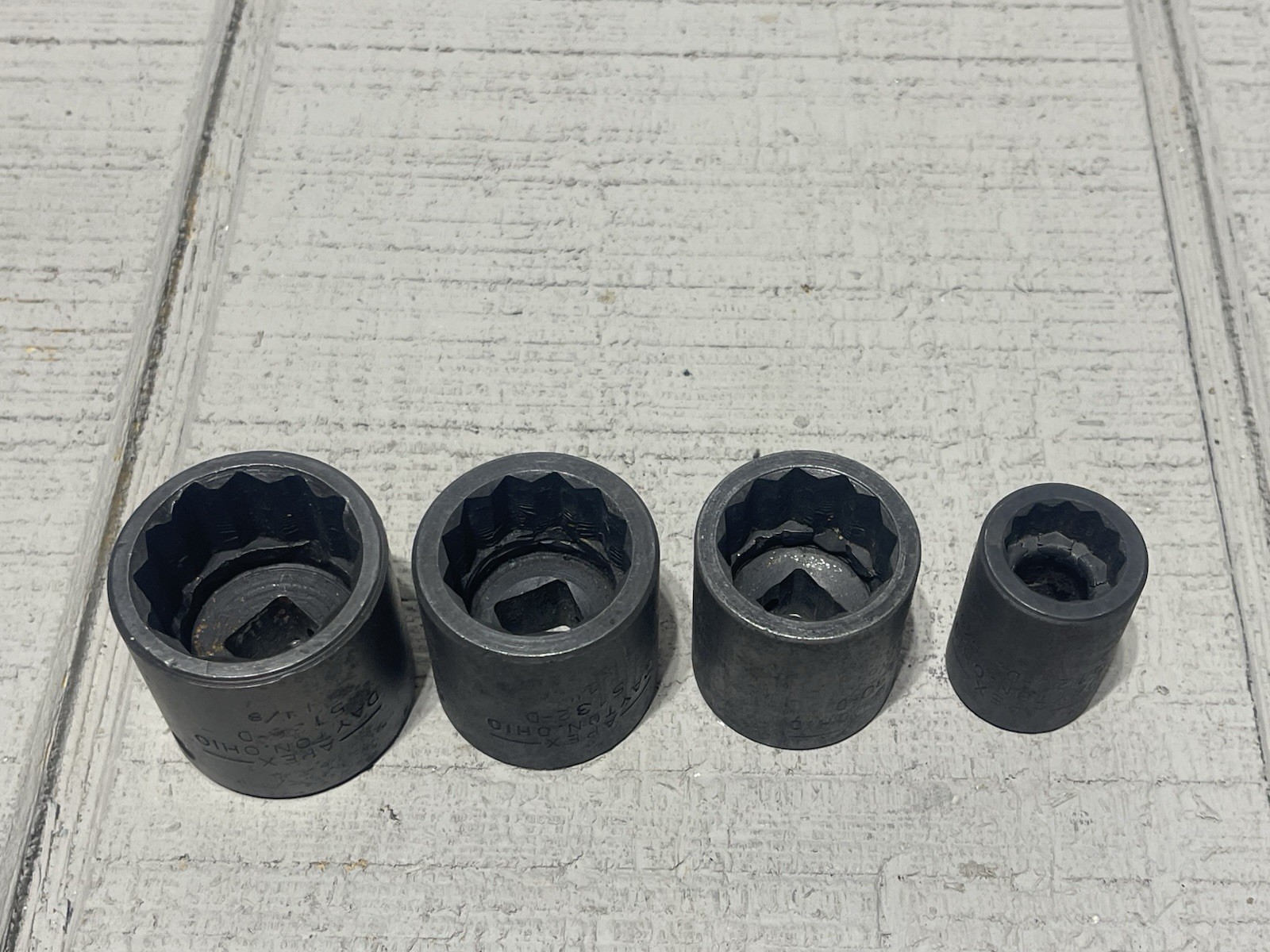 MADE USA – VINTAGE APEX (DAYTON OHIO) LOT OF 4 IMPACT SOCKETS AND SWIVEL ADAPTER