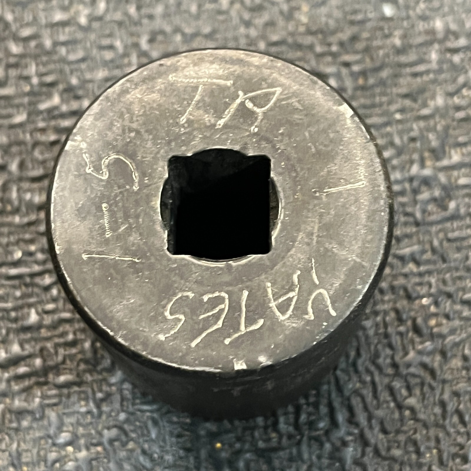 Snap-on P-432 1″ Impact Shallow Socket 1/2″ Drive 8 pt SAE USA – C