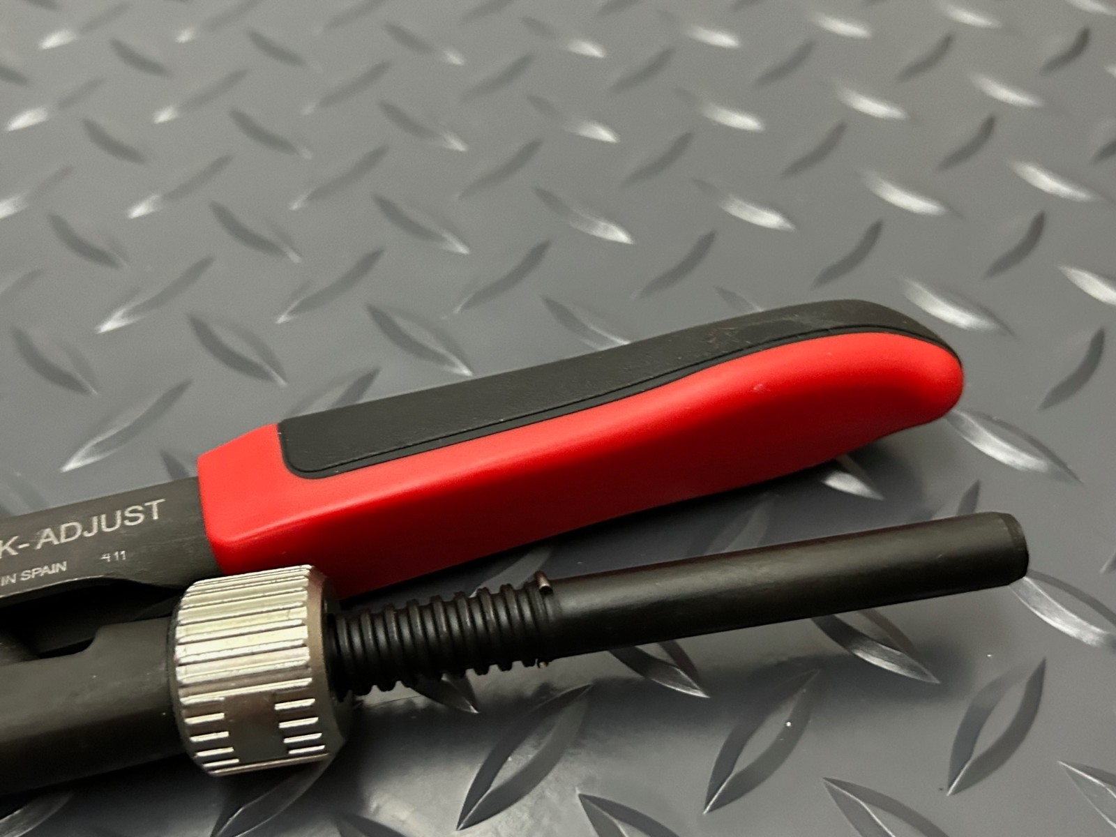 Snap-on Tools Red 8-5/8″ Soft Grip Quick Adjust Pliers Wrench PWZ0QA NEW