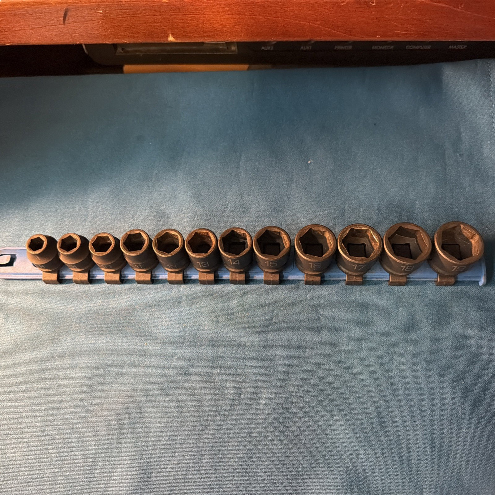 Matco SBSPM126V 12 Pc 3/8″ Dr Metric 6 Pt ADV Stubby Impact Socket Set 8-19mm
