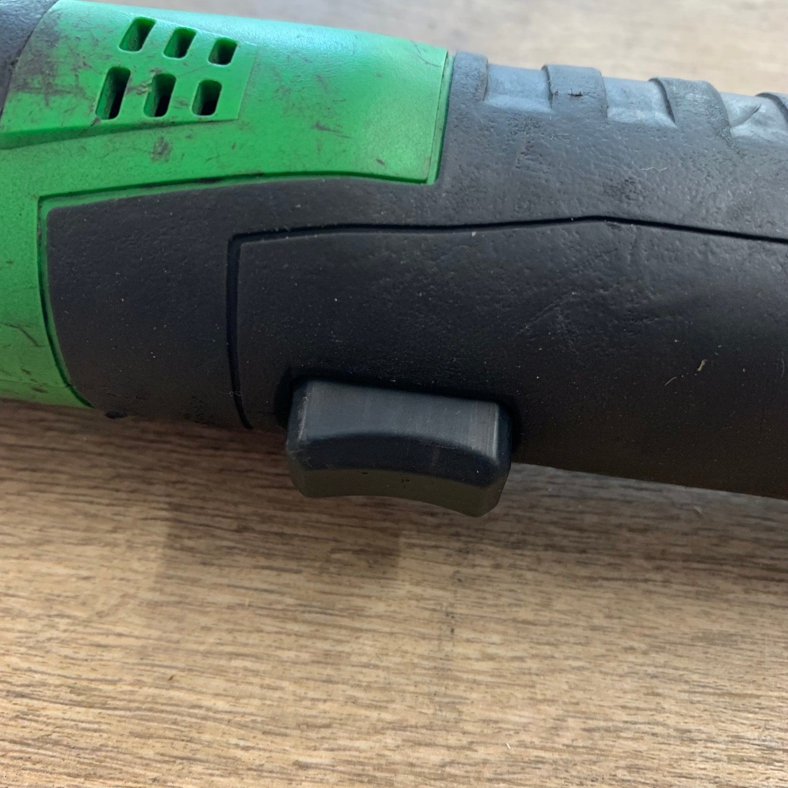 Snap-on CTR861 14.4V Brushless Cordless Ratchet With CTB8174 2.5Ah Battery Used
