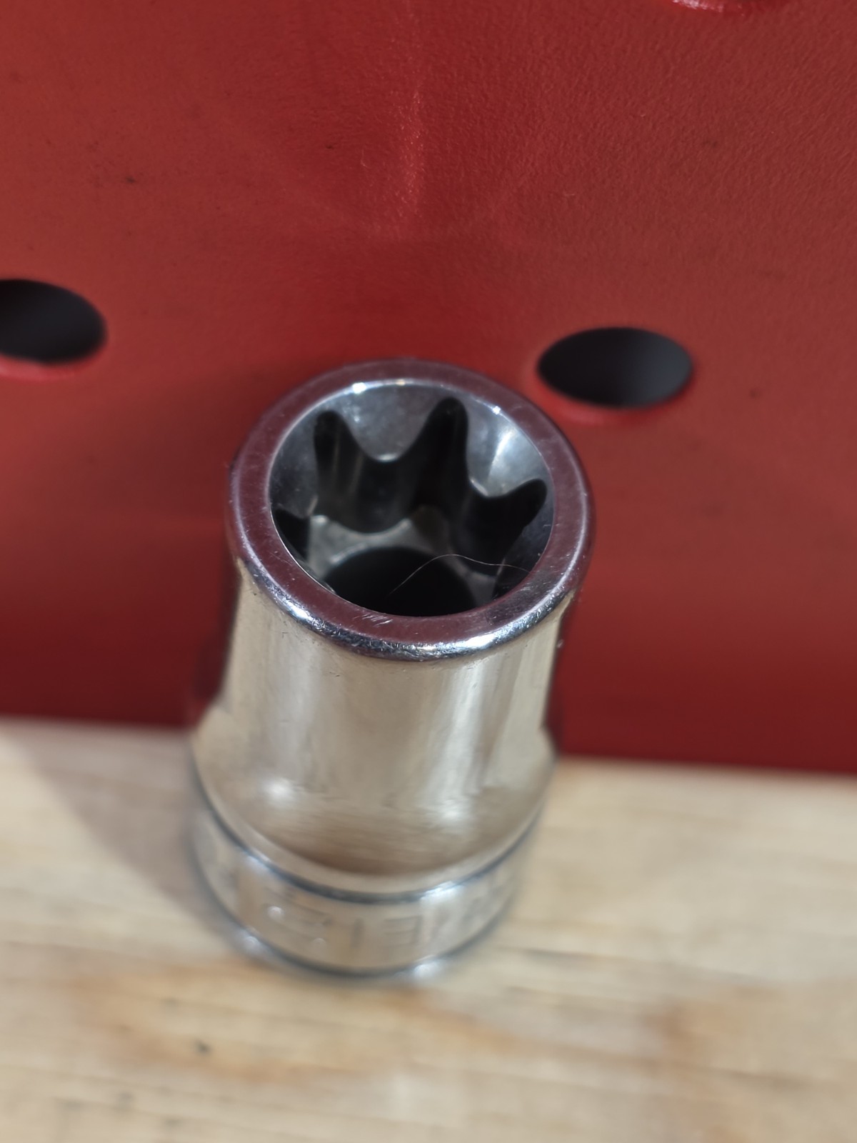 Snap-on Tools FLE120A E12 3/8″ Drive Inverted TORX Chrome Socket External E Torx