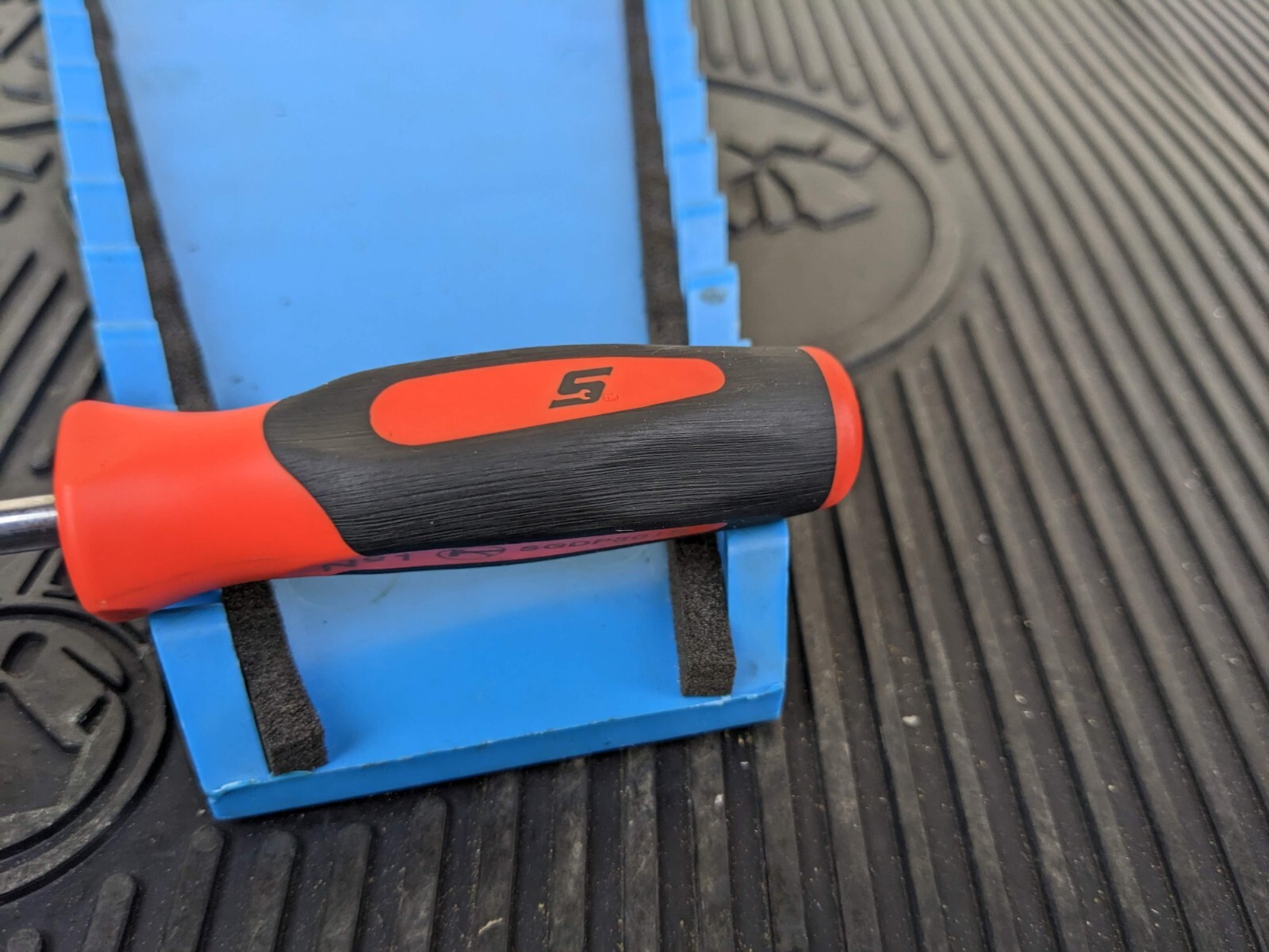 #bh358 SNAP ON TOOLS SGDP301 #1 PHILLIPS ORANGE SOFT GRIP SCREWDRIVER