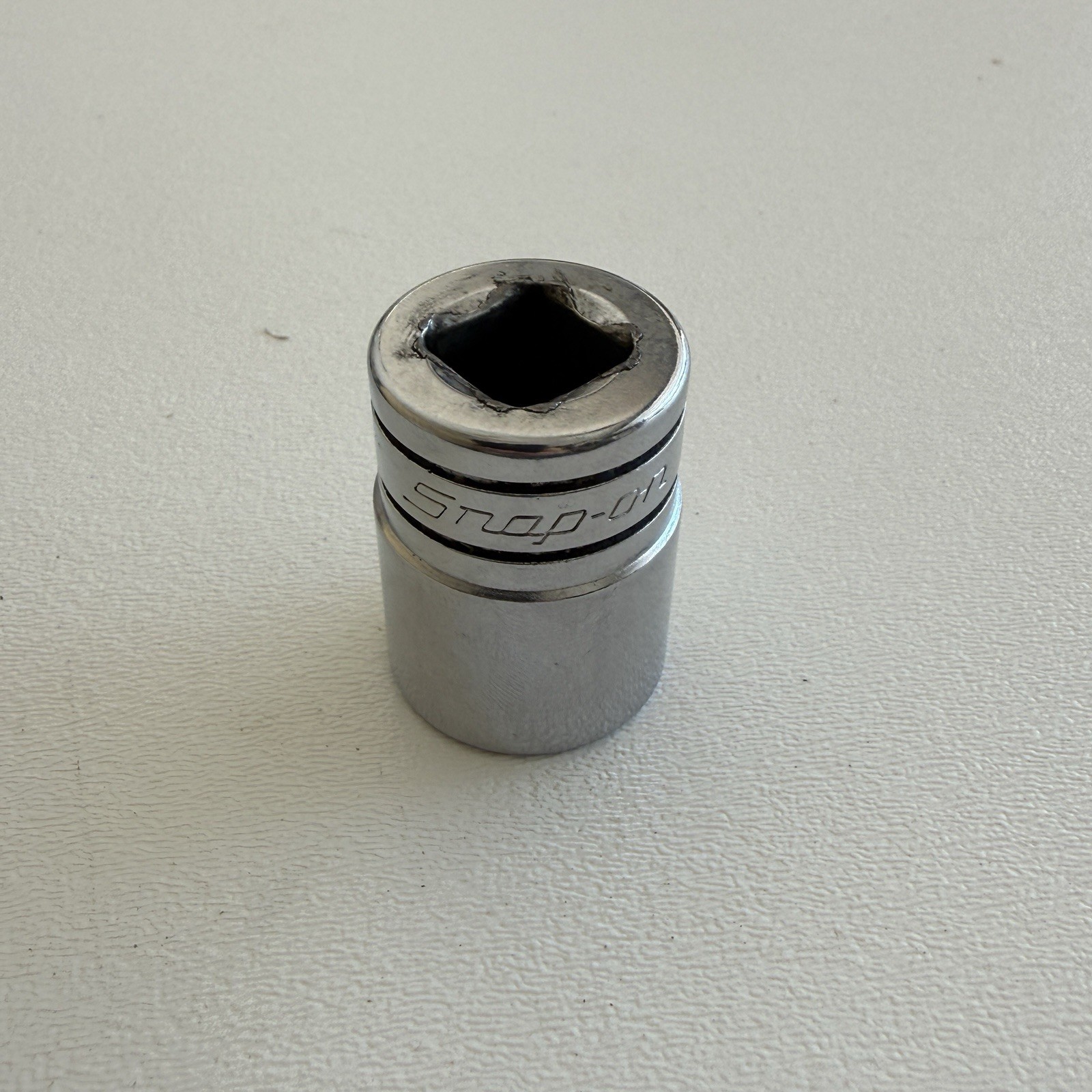 Snap-On Tools USA 1/2″ Dr 12-Pt SAE 13/16″ Flank Drive Shallow Socket SW261