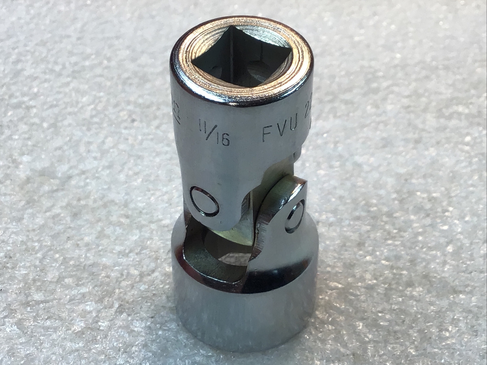 Snap On-#FVU22-11/16”,Chrome, 12Pt., 3/8” Dr., Wobble Socket, Underline Logo-NOS