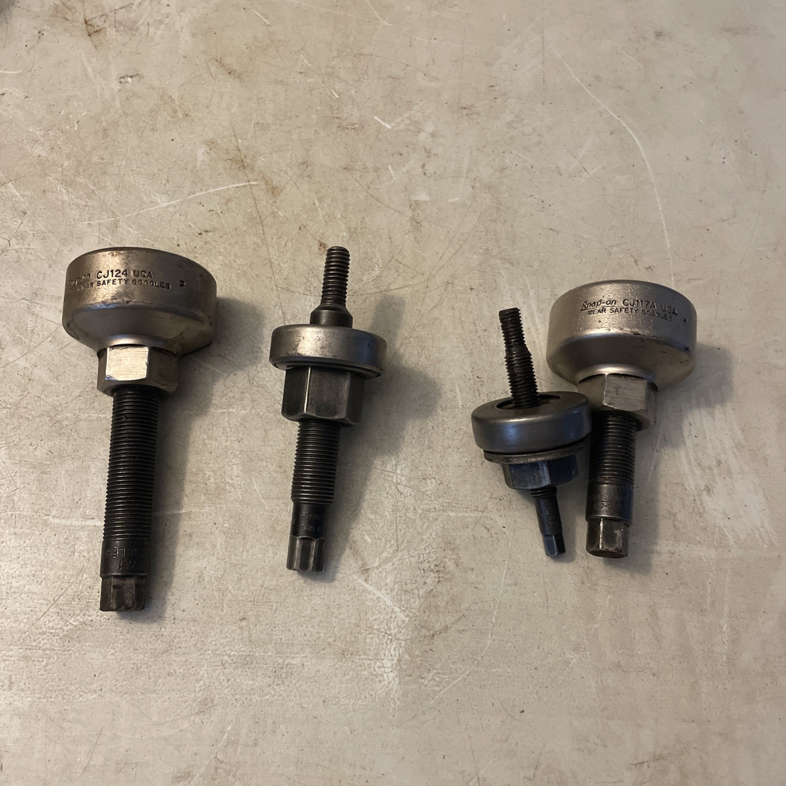 Snap On CJ124, CJ117A, CJ113B101, CJ138-1 Power Steering Puller/Installer Set