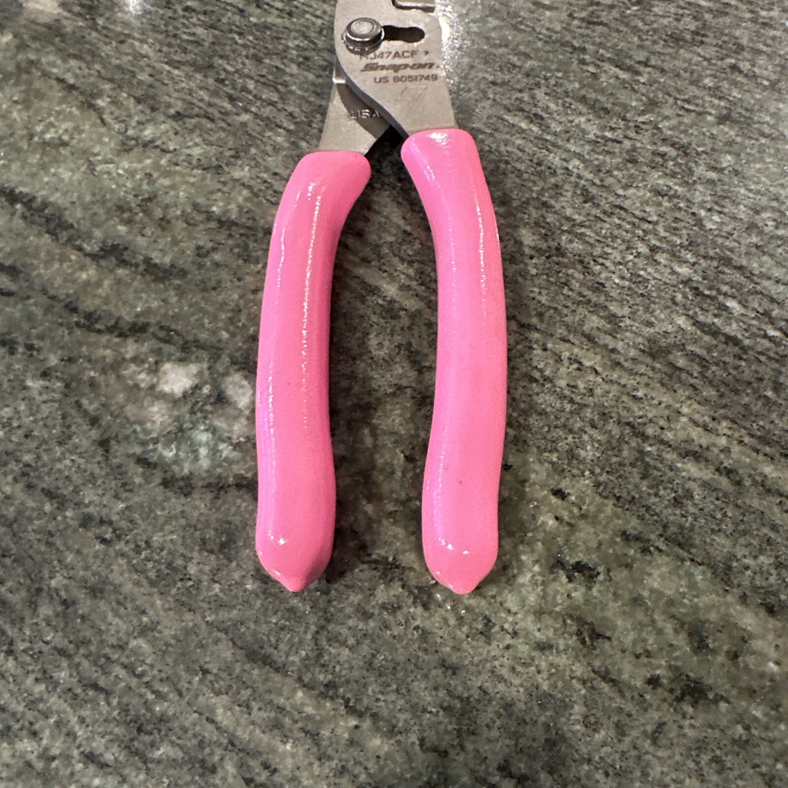 Snap On hj47acf 8” talon grip flank-jaw slip joint pliers pink