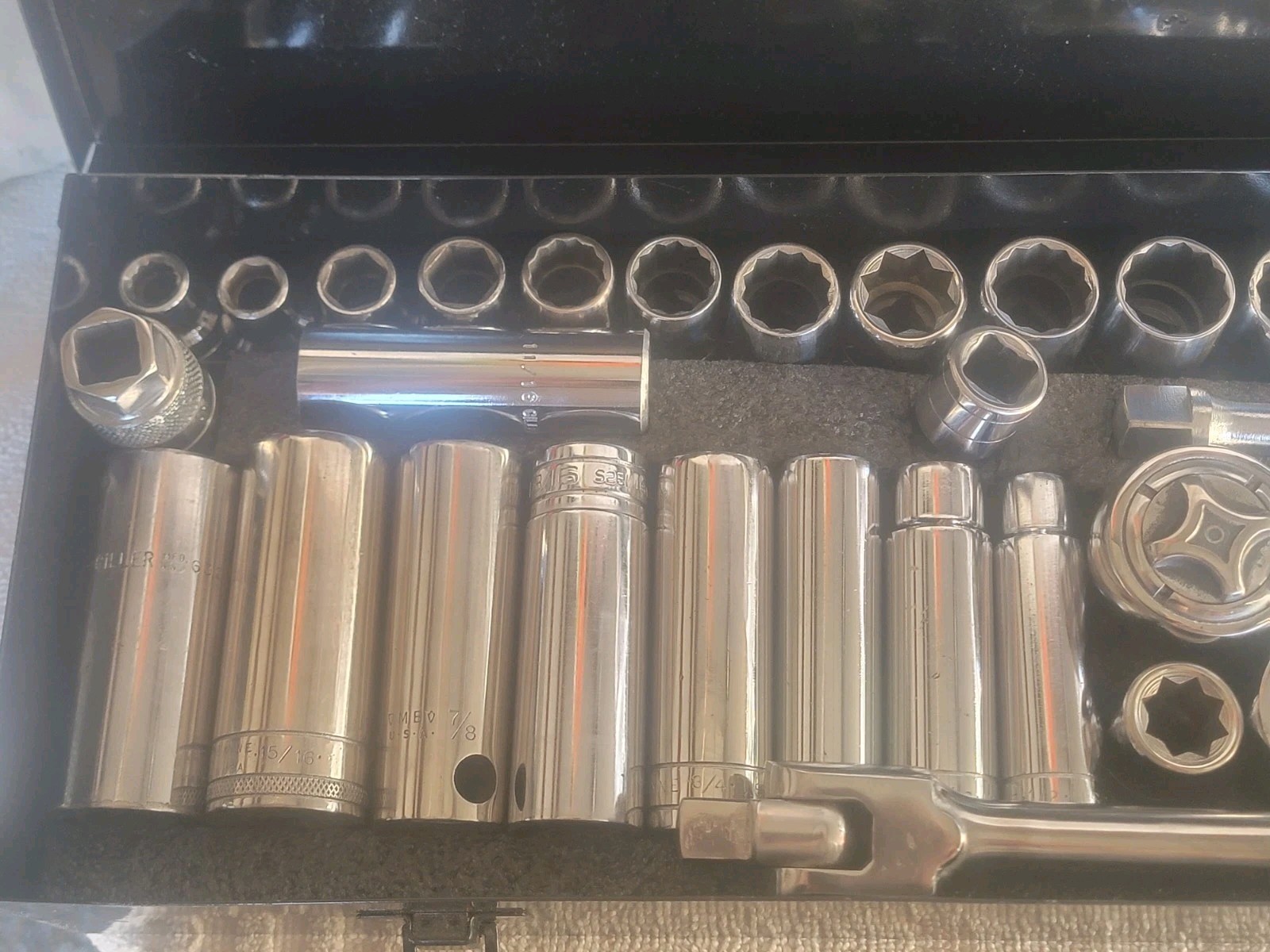S-K Tools WAYNE Others 34pcs Socket Ratchet Set 3/8- 1-1/4″ Metal Box w/foam EXC