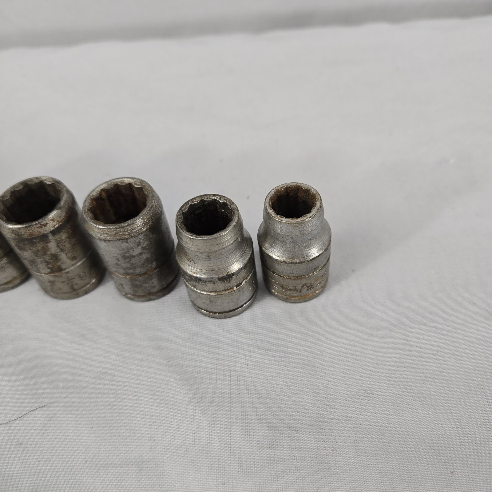STW Sockets (8) 1/2 Drive 12 Pt 1 7/8, 15/16, 13/16, 11/16, 19/32, 5/8, 1/2, 7/1