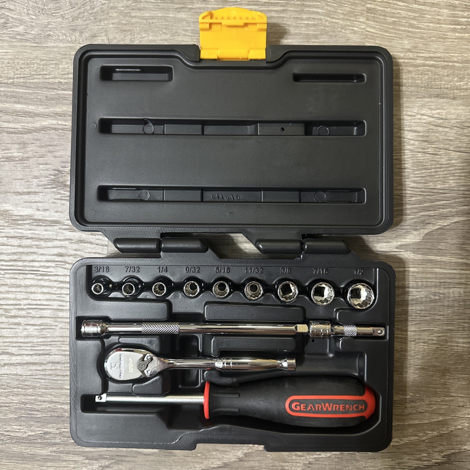 GearWrench 13 Pc SAE 12 Pt Socket Set Hard Case 80324DELTA Rare Delta AMT 2014