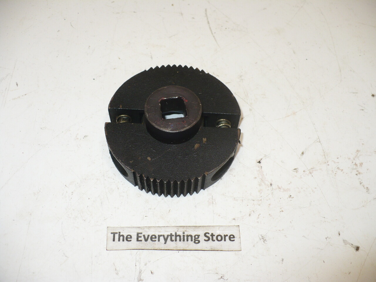 AUTOMOTIVE OIL FILTER REMOVAL TOOL FOR IN PAN FILTERS USED CONDITION FREE SHIP