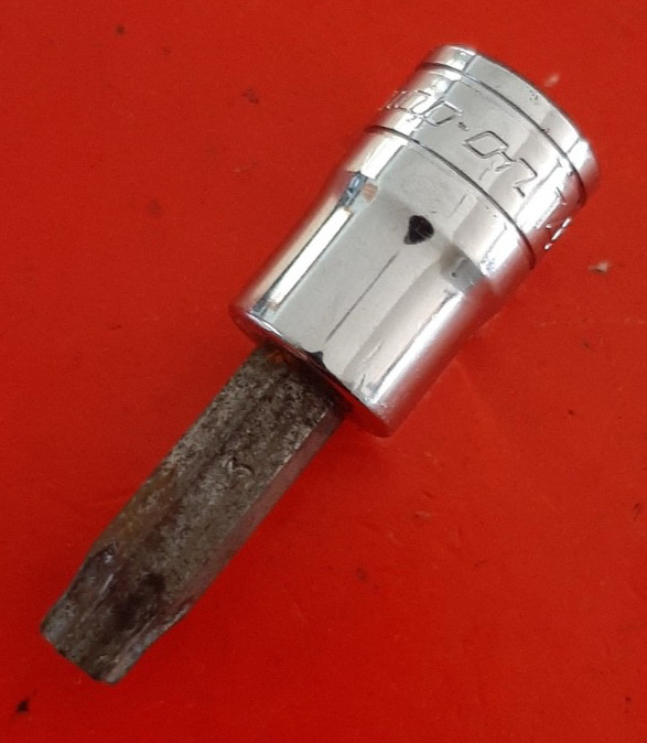 Snap-on Tools 3/8″ Drive T45 Standard Torx Bit Chrome Socket FTX45E USA